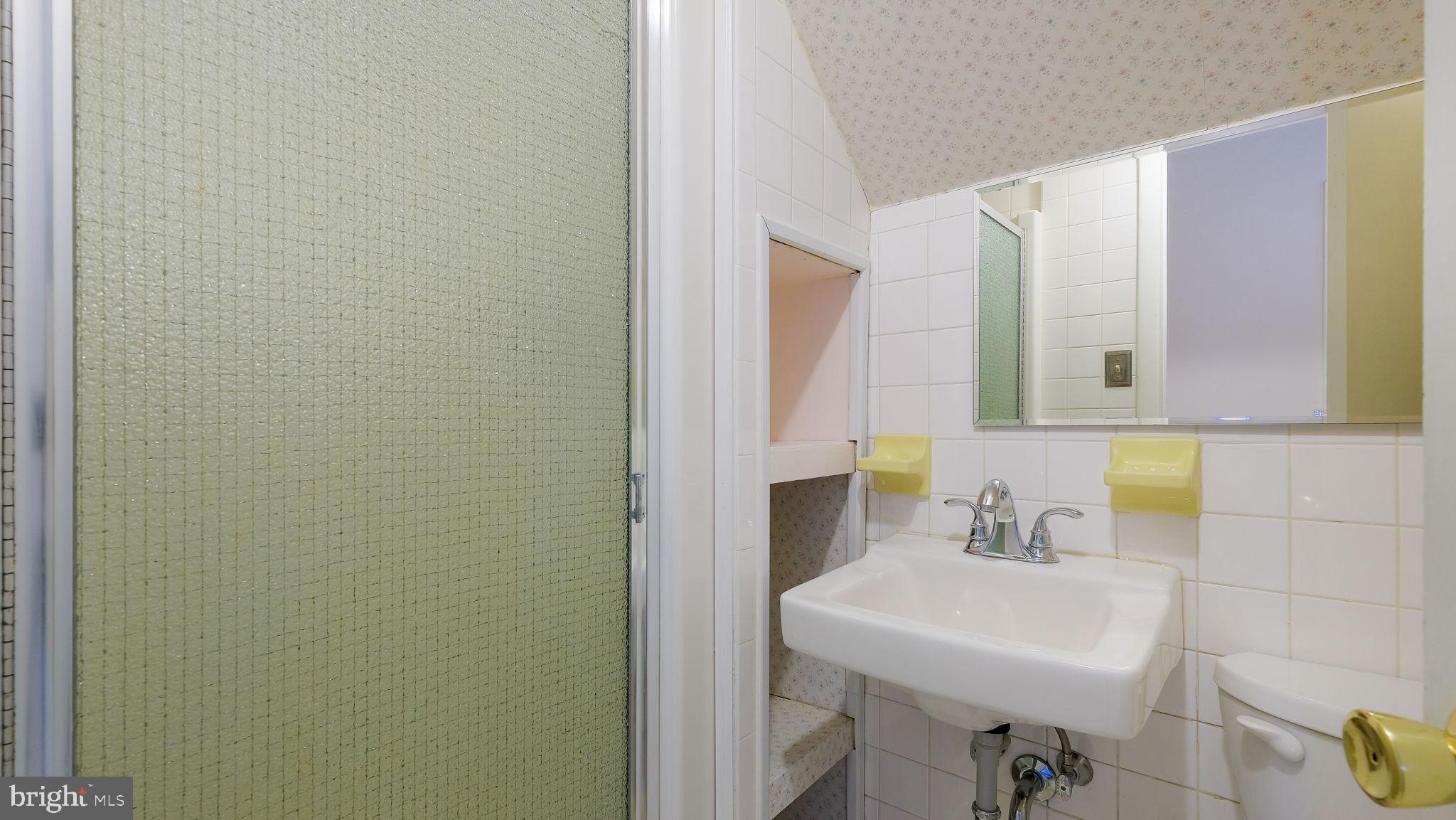 ABINGTON WOODS - Residential