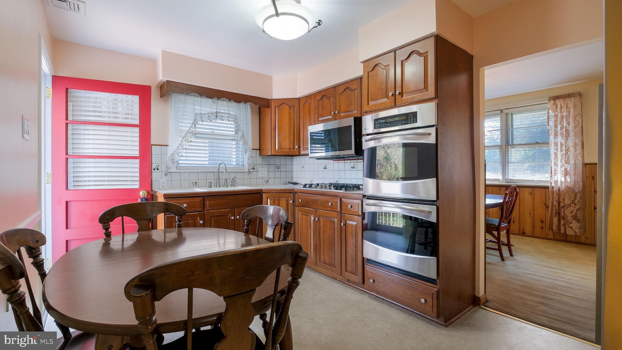 ABINGTON WOODS - Residential