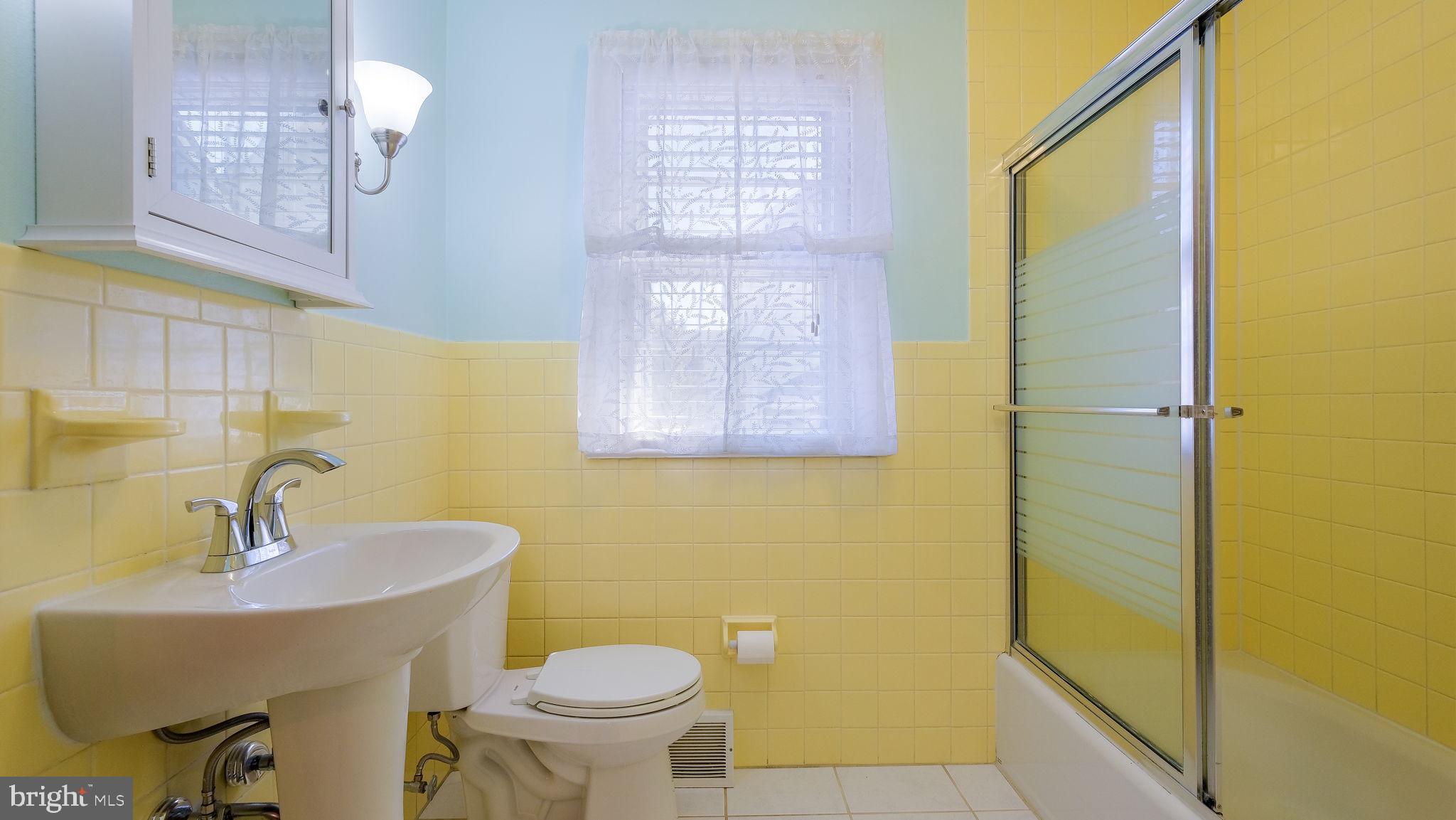 ABINGTON WOODS - Residential