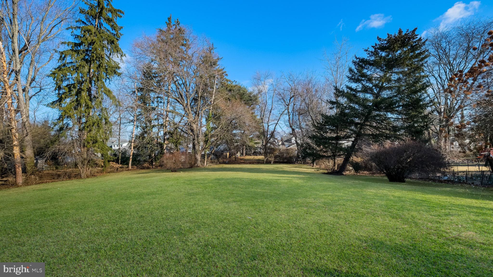 ABINGTON WOODS - Residential