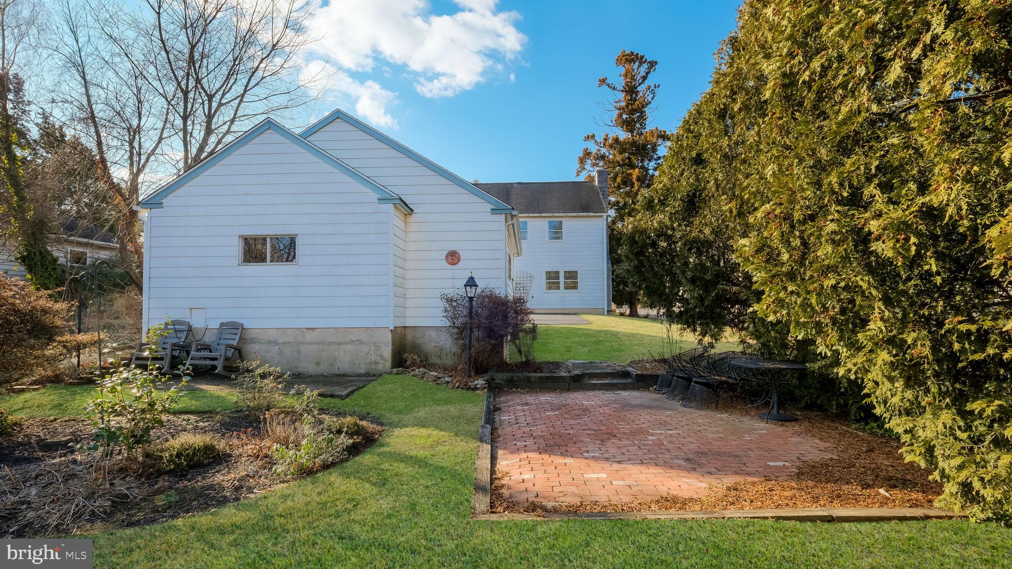 ABINGTON WOODS - Residential