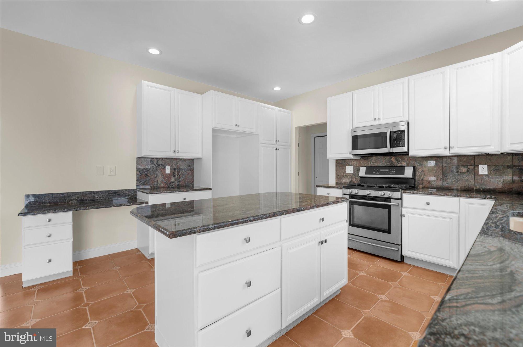 ESTS INDIAN CREEK - Residential