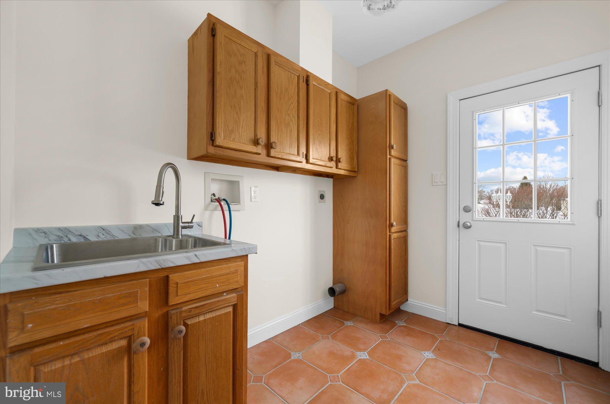 ESTS INDIAN CREEK - Residential