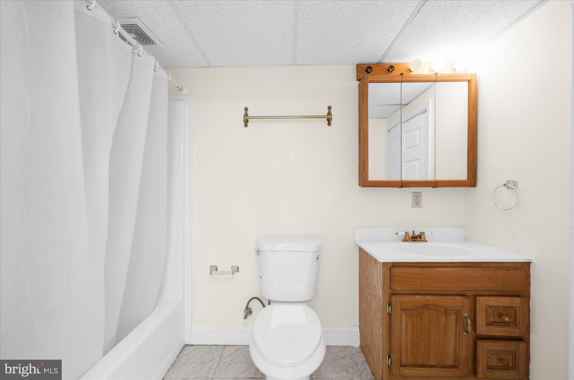 ESTS INDIAN CREEK - Residential