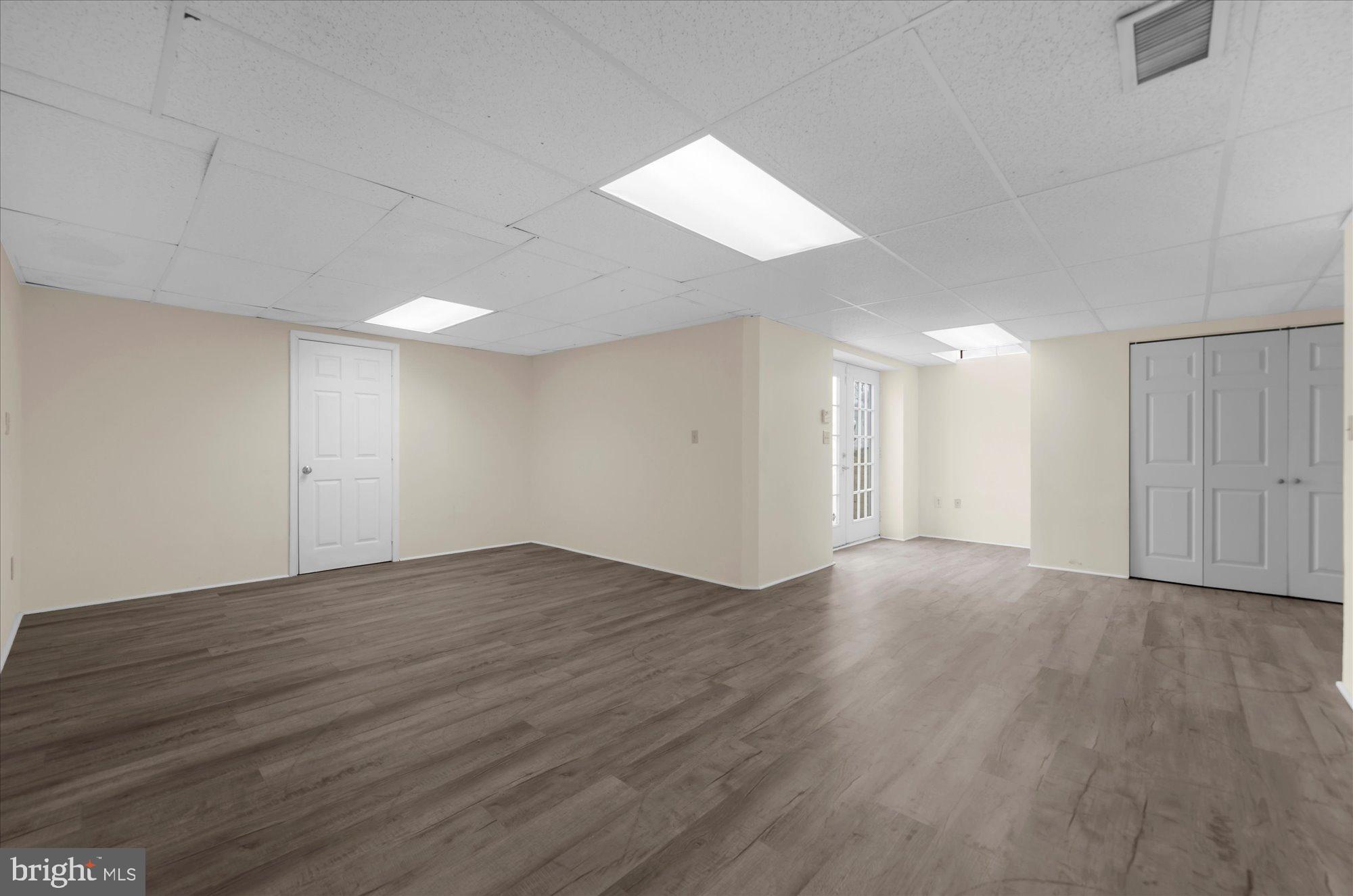 ESTS INDIAN CREEK - Residential