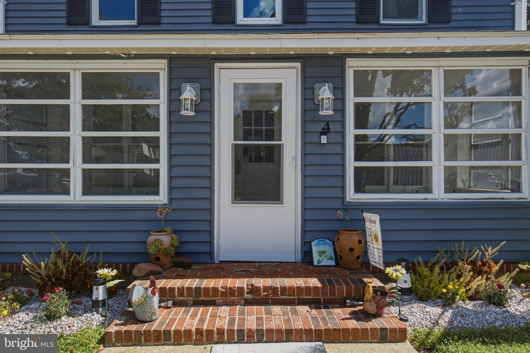 4 N MARYLAND AVENUE