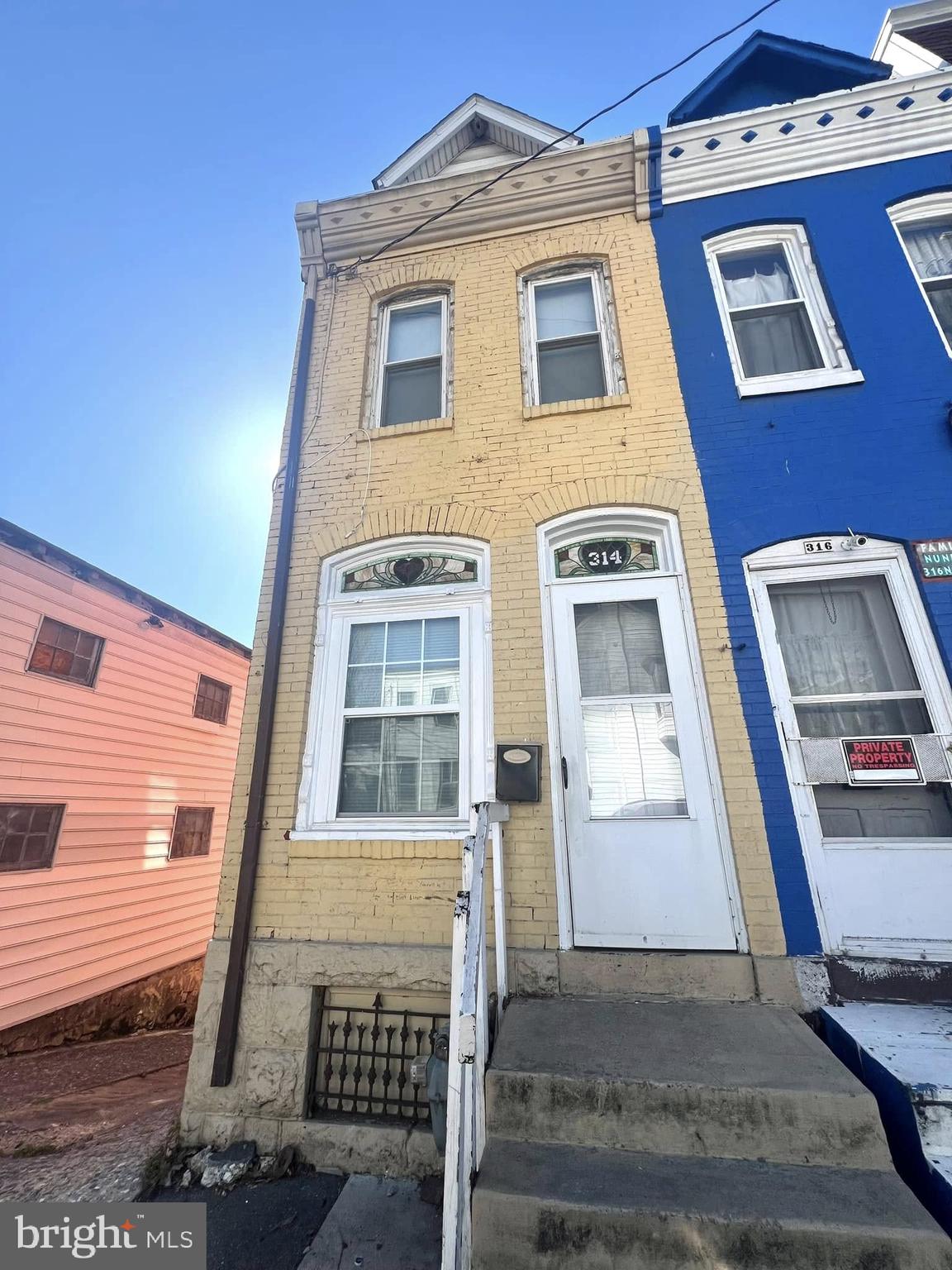 Welcome to 314 N 12th St! Perfect for investors or first-time home buyers. This 2 bedroom plus finished attic that could be used as an extra bedroom has been freshly updated with new laminated flooring. This house is great as a rental property; it was recently tenant occupied with a monthly rent of $1,200. Also, if you want to make this your home it is within walking distance from the schools, city park, bus stops and convenience stores.