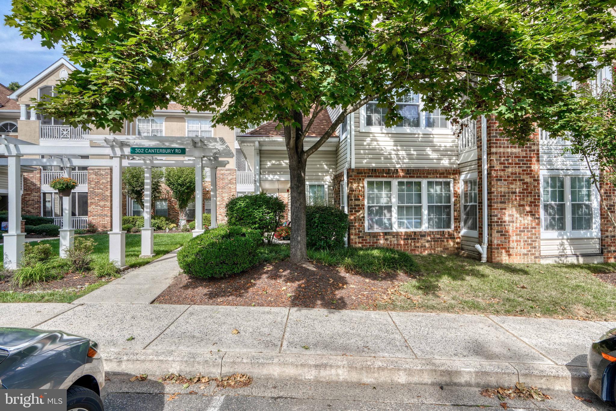 ENGLISH COUNTRY MANOR - Residential