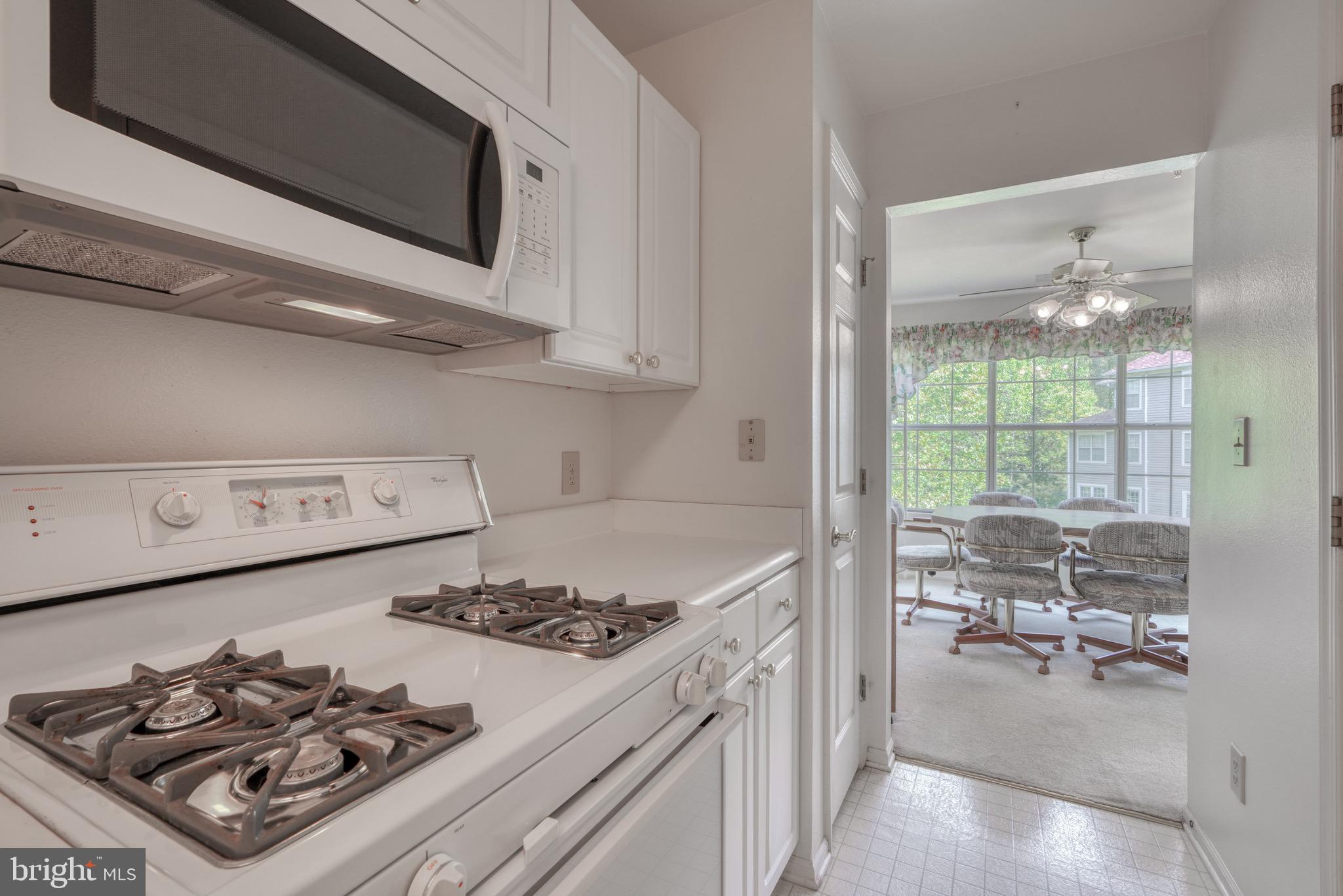 ENGLISH COUNTRY MANOR - Residential