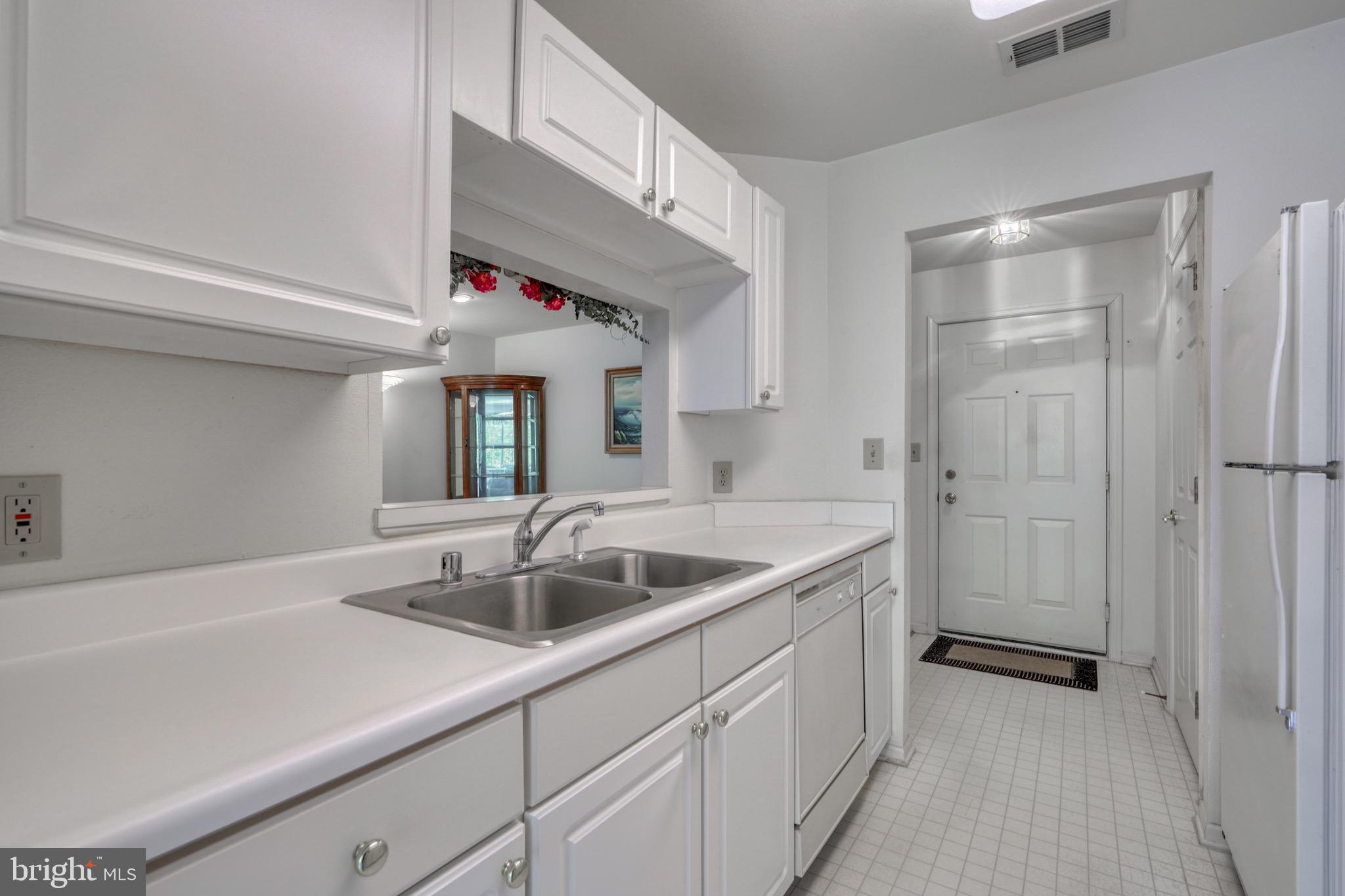 ENGLISH COUNTRY MANOR - Residential