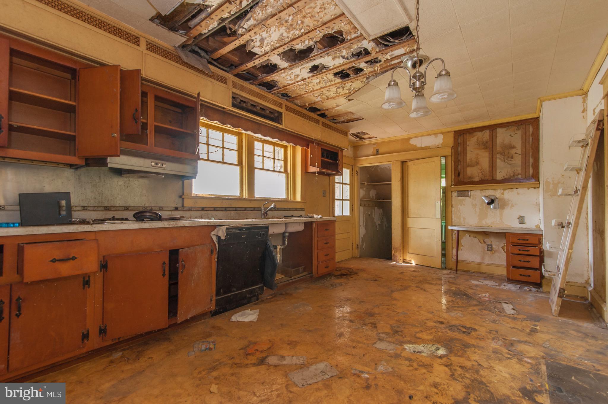 HISTORIC CHARLESTOWN - Residential