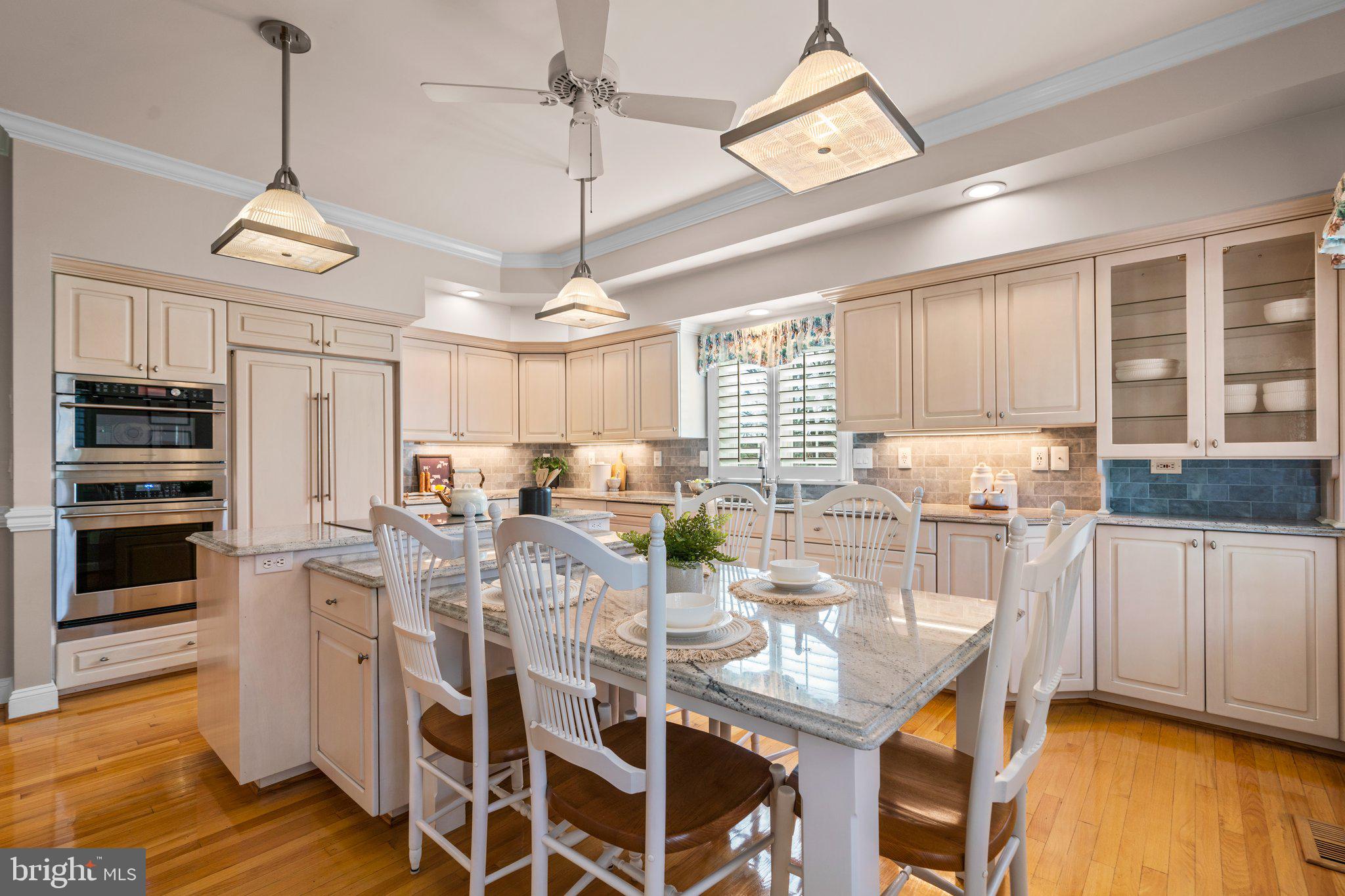 POINT FIELD LANDING - Residential