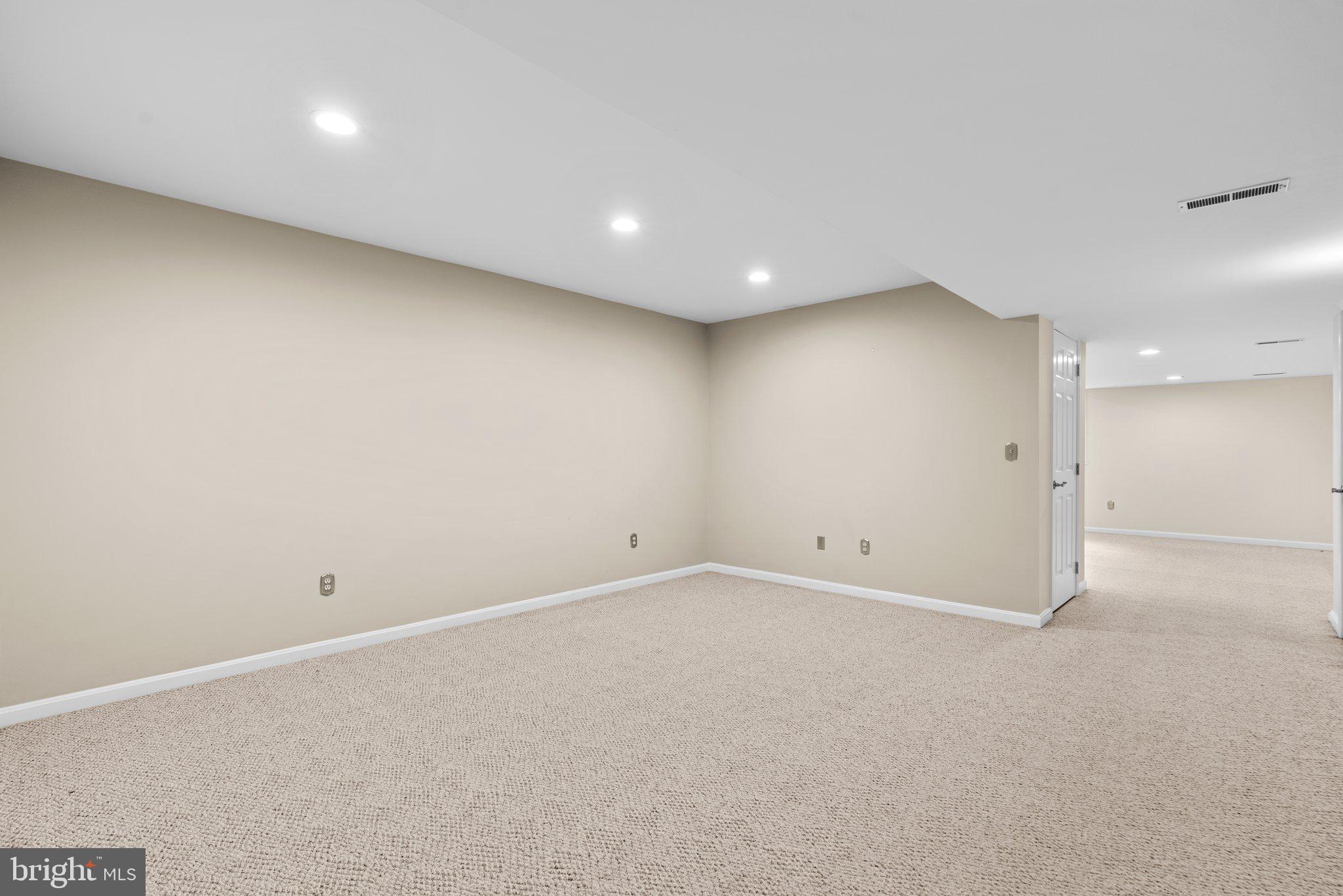 POINT FIELD LANDING - Residential