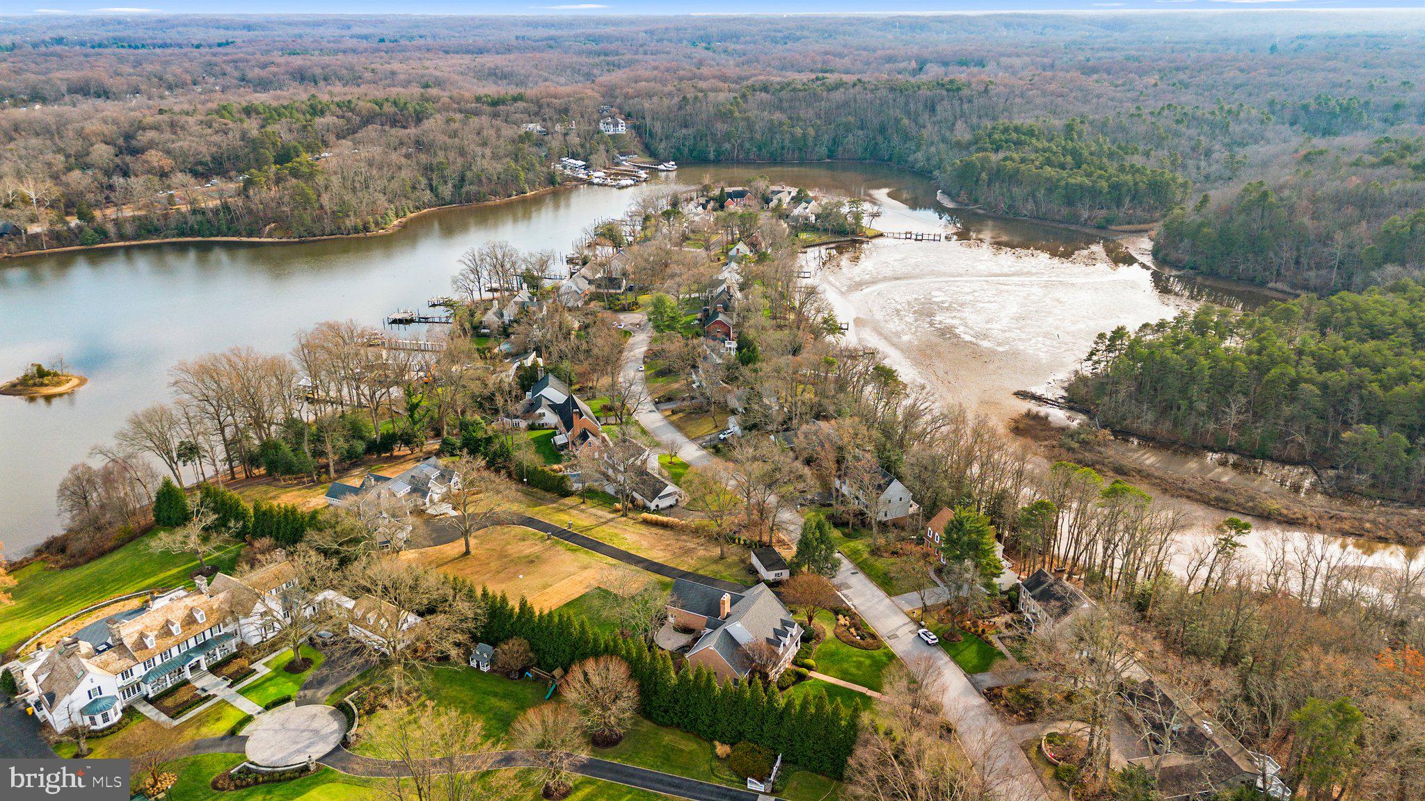 POINT FIELD LANDING - Residential