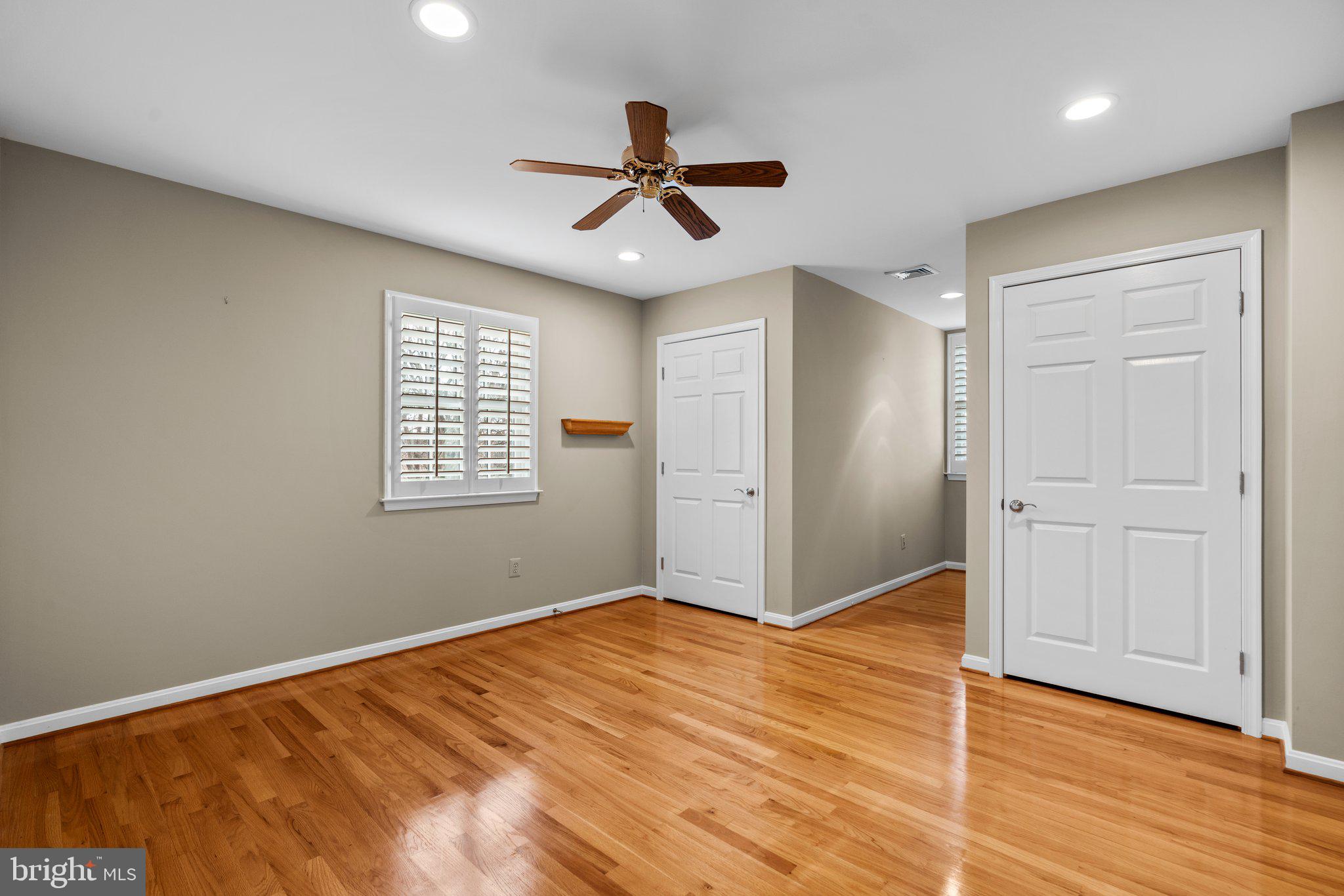 POINT FIELD LANDING - Residential