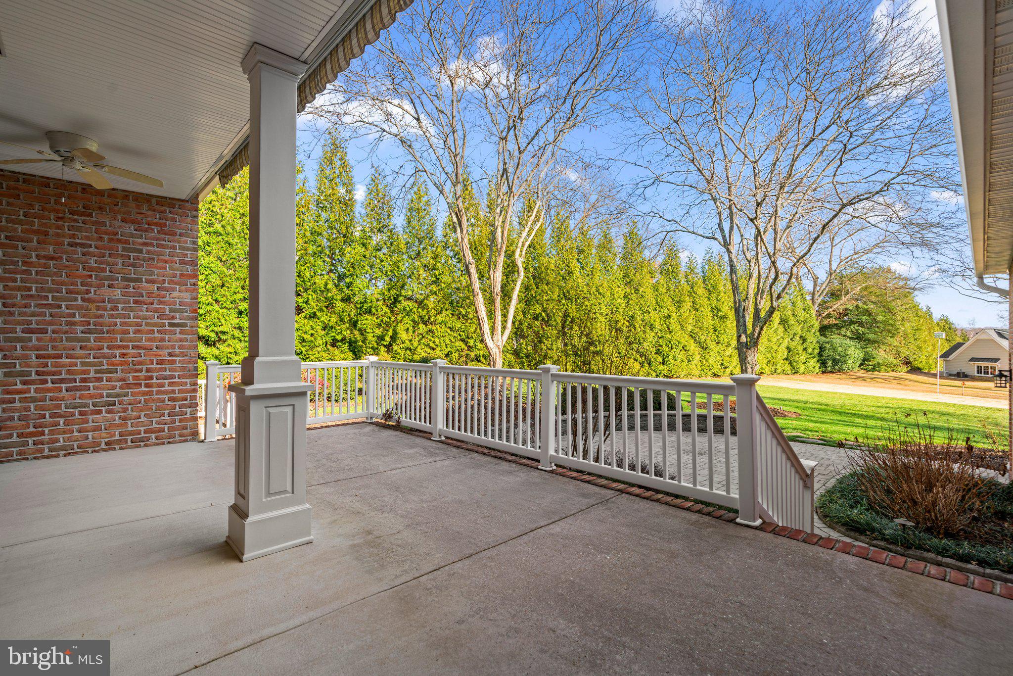 POINT FIELD LANDING - Residential