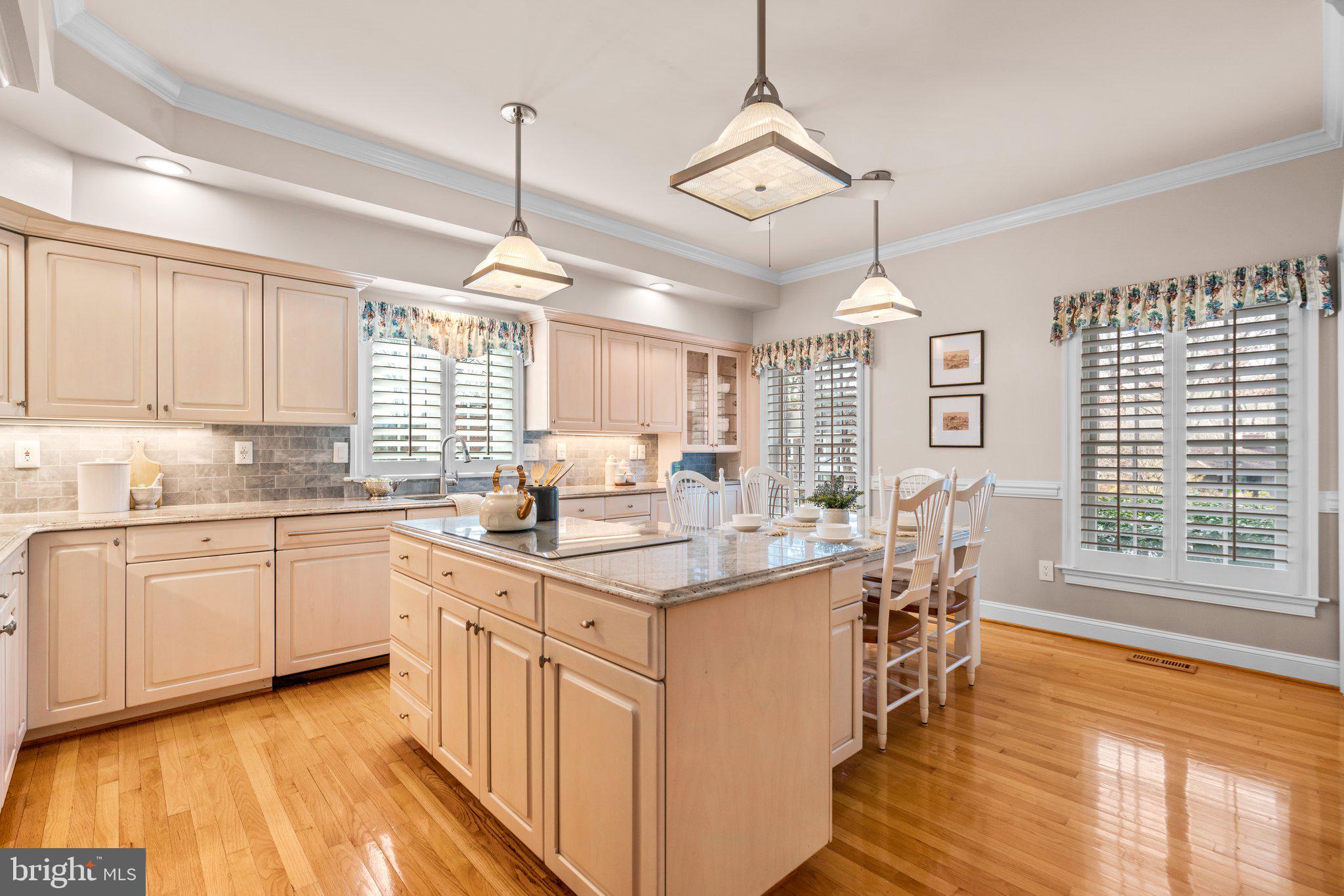 POINT FIELD LANDING - Residential