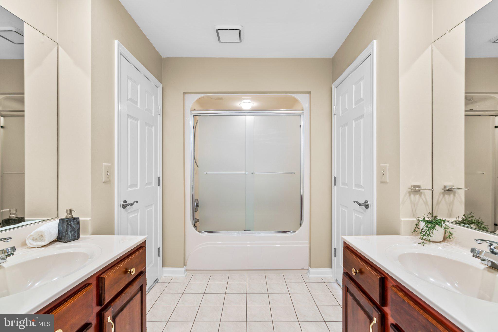 POINT FIELD LANDING - Residential