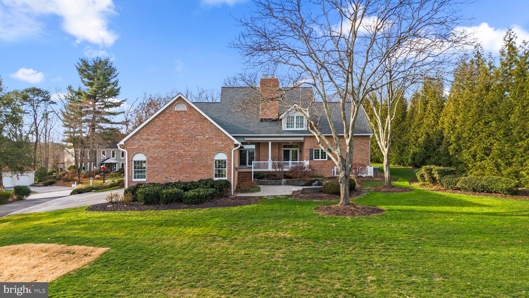 POINT FIELD LANDING - Residential