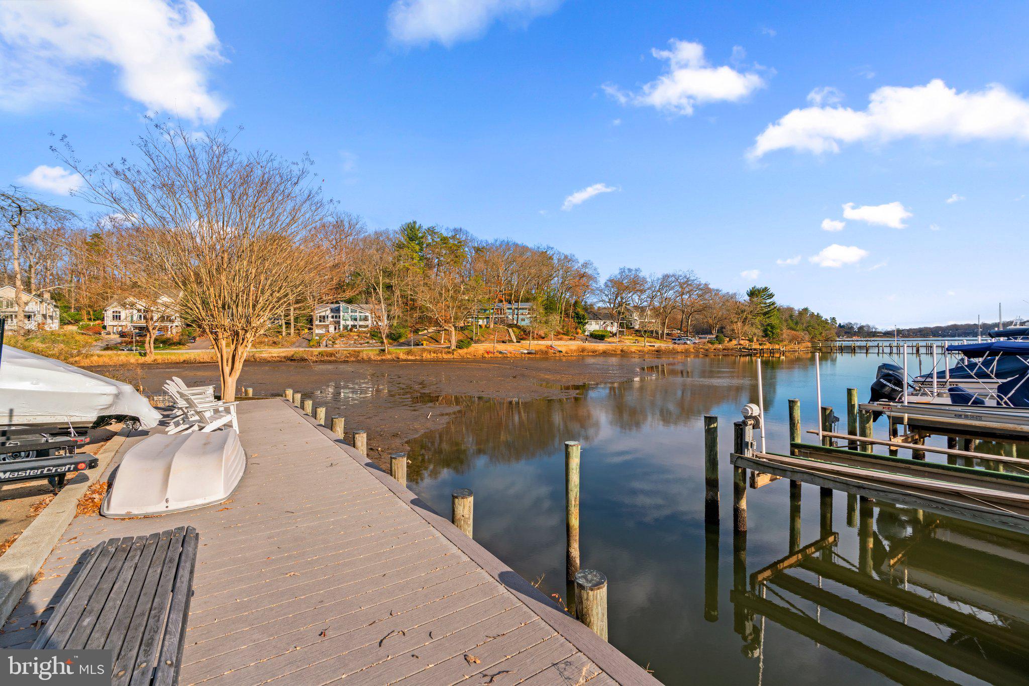 POINT FIELD LANDING - Residential