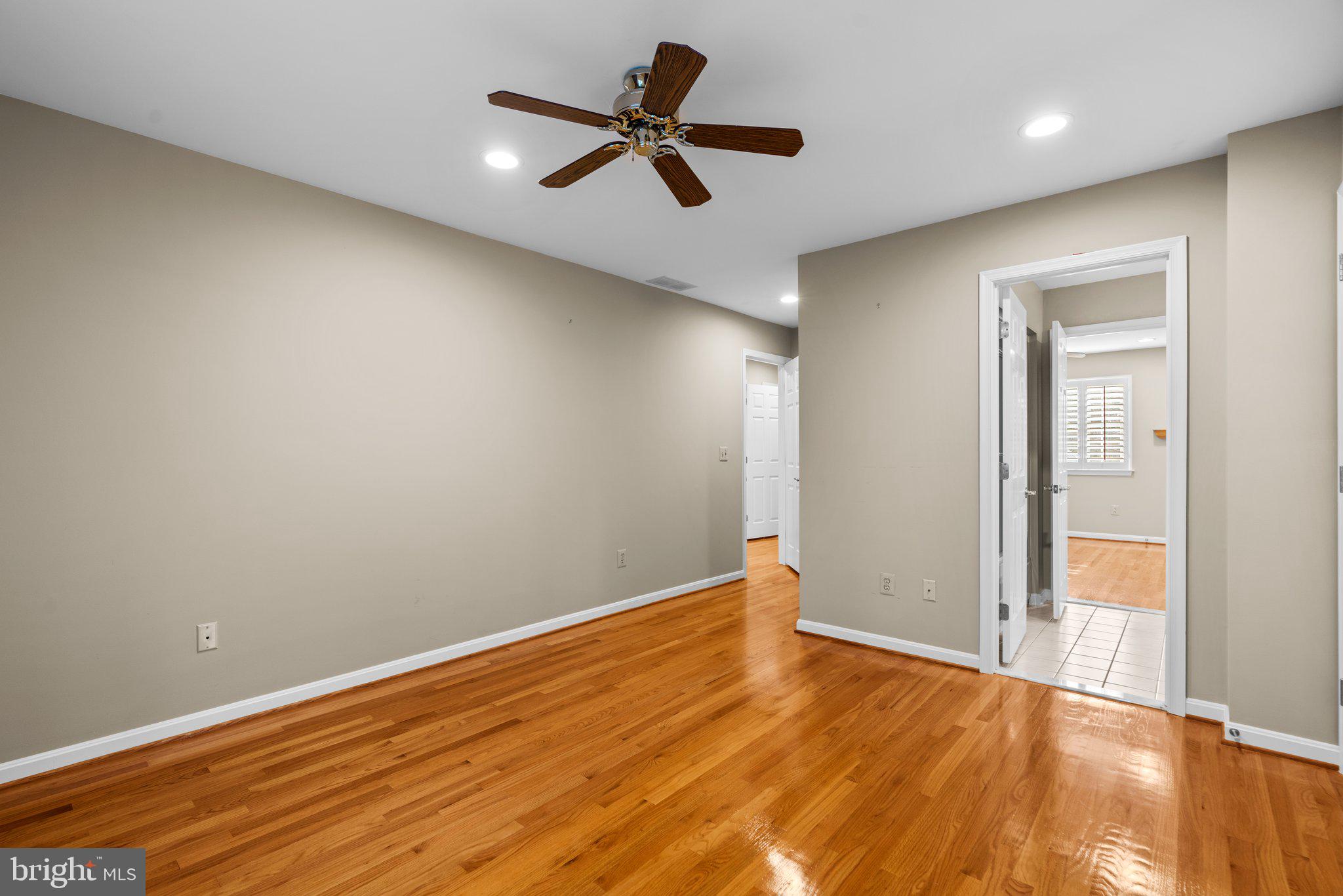 POINT FIELD LANDING - Residential