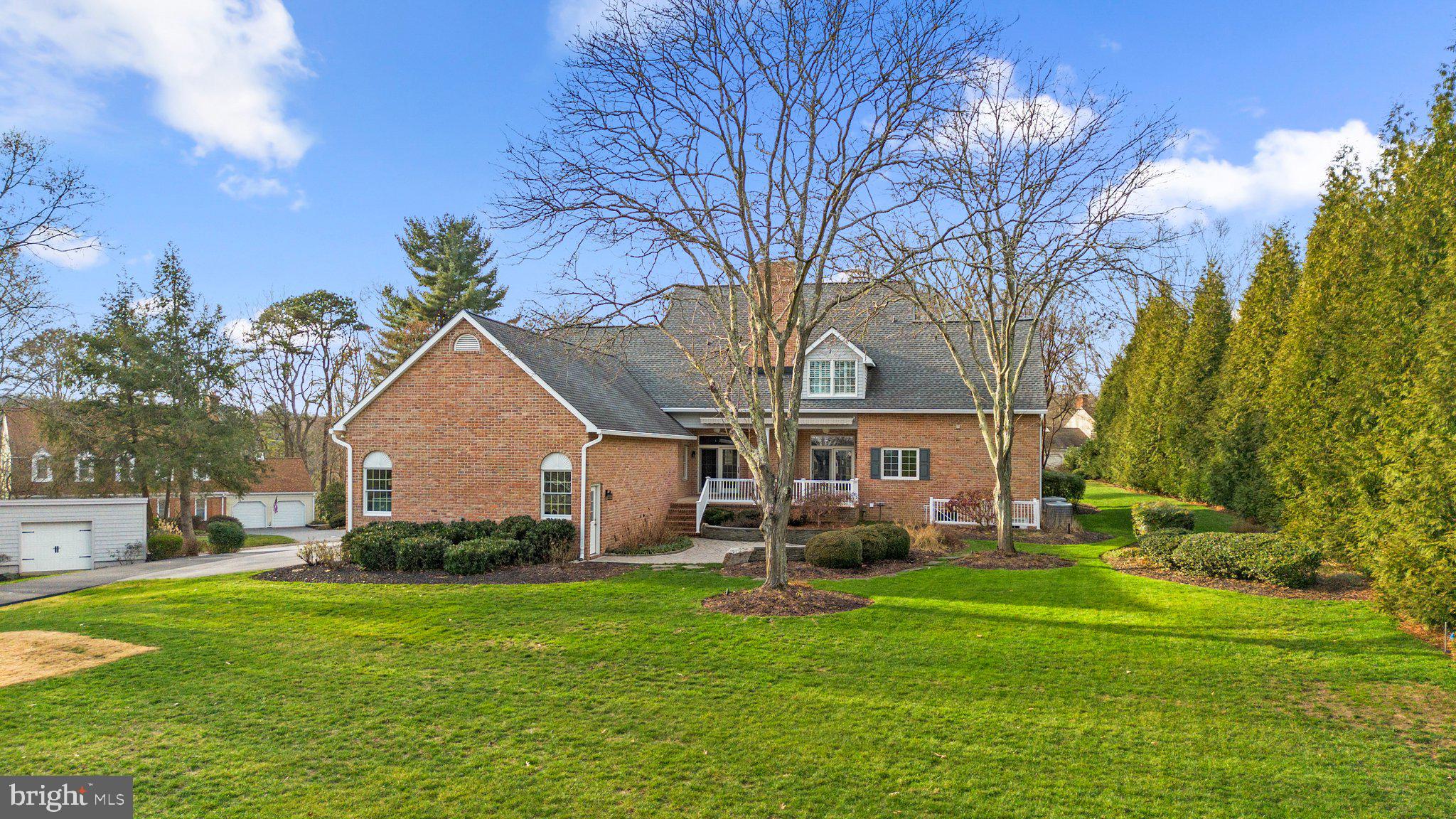 POINT FIELD LANDING - Residential
