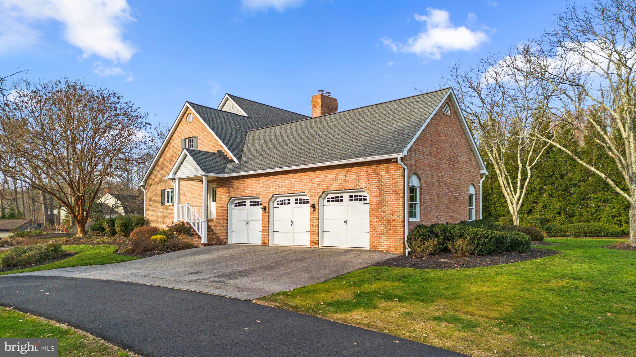 POINT FIELD LANDING - Residential