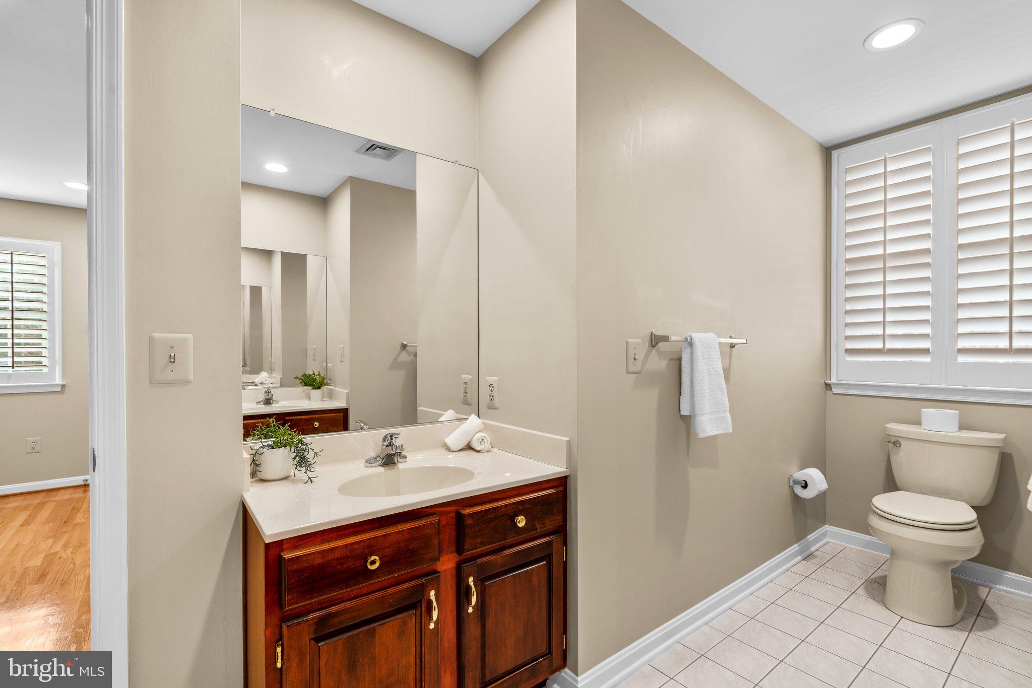 POINT FIELD LANDING - Residential