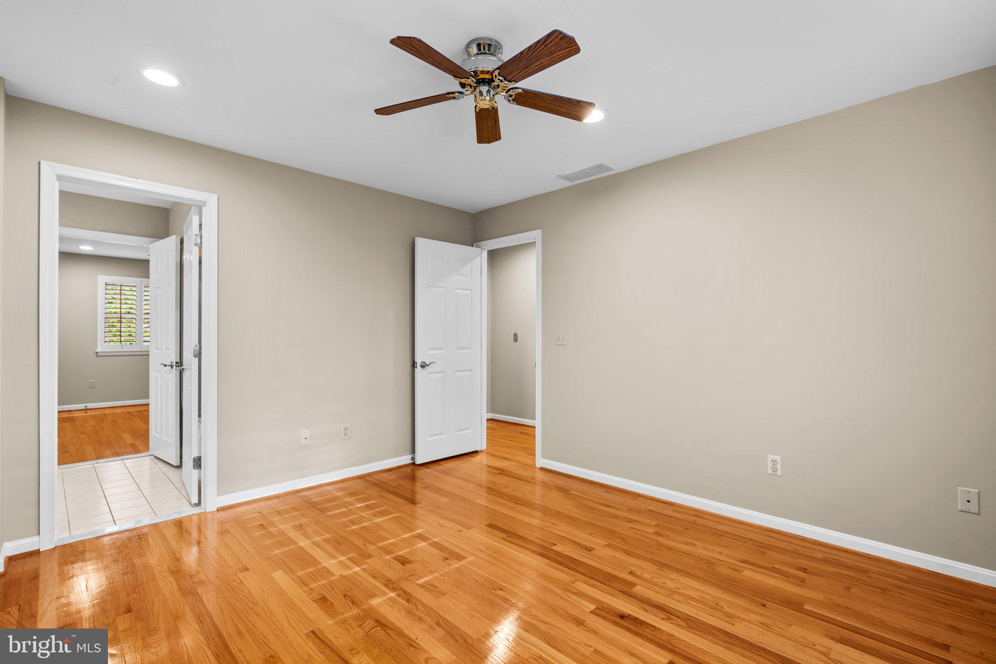 POINT FIELD LANDING - Residential