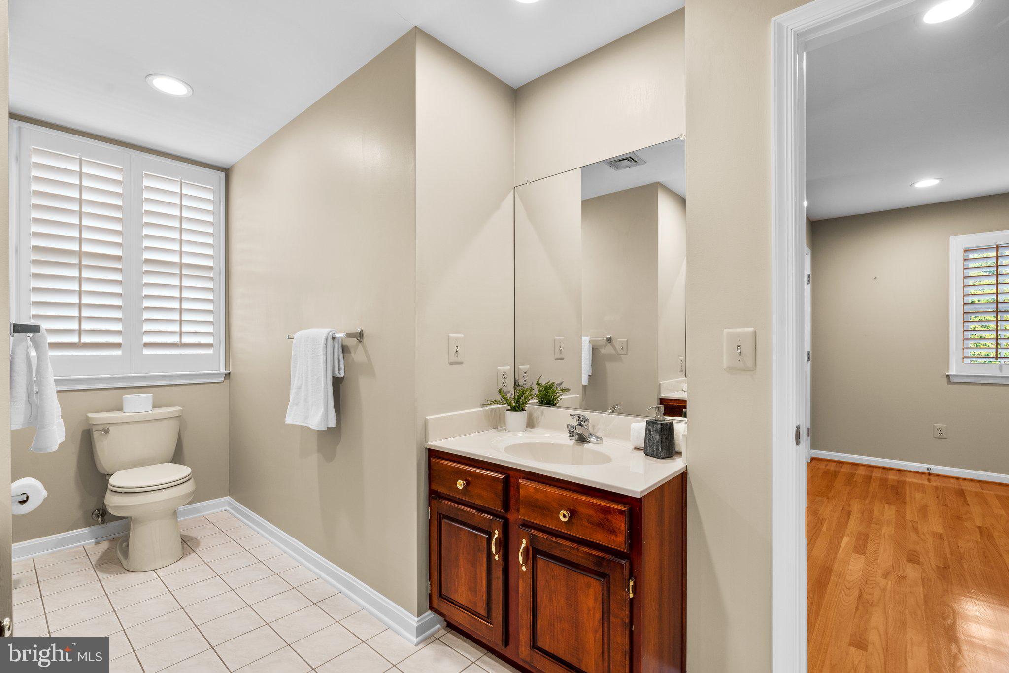 POINT FIELD LANDING - Residential