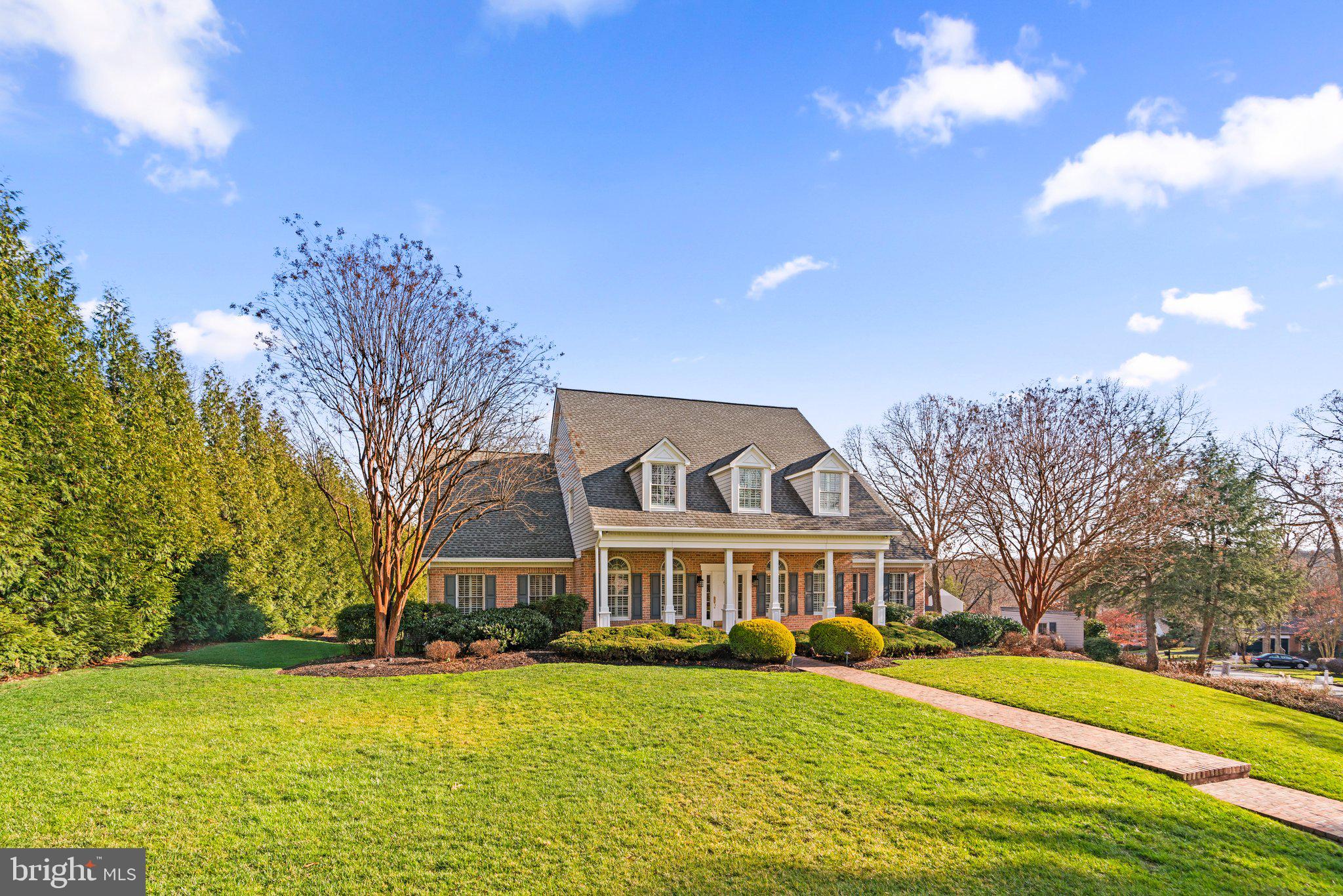 POINT FIELD LANDING - Residential