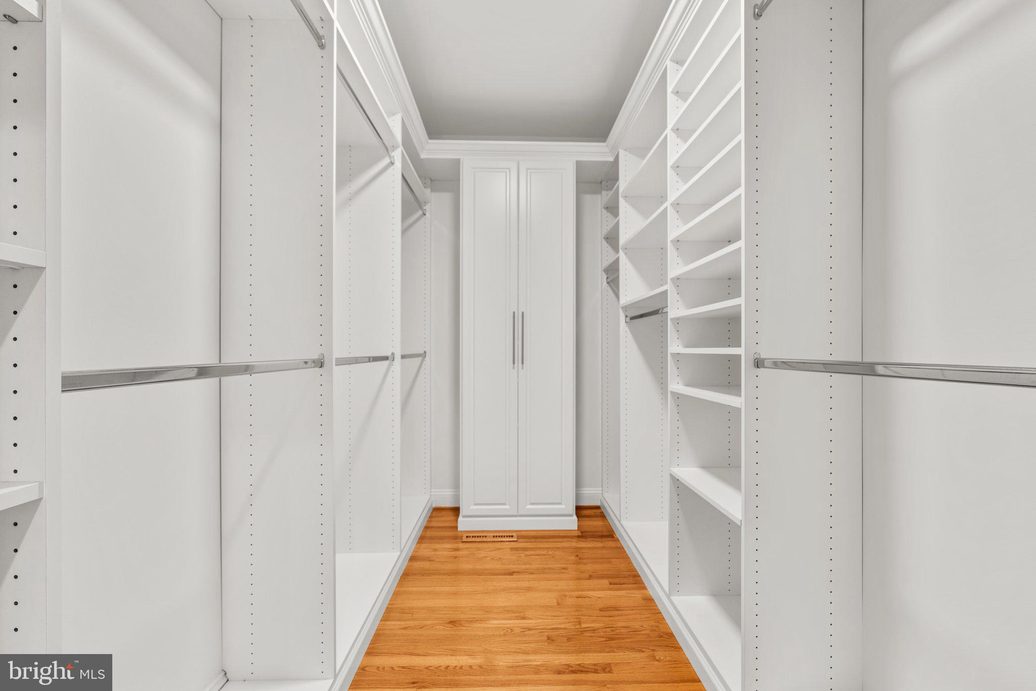 POINT FIELD LANDING - Residential