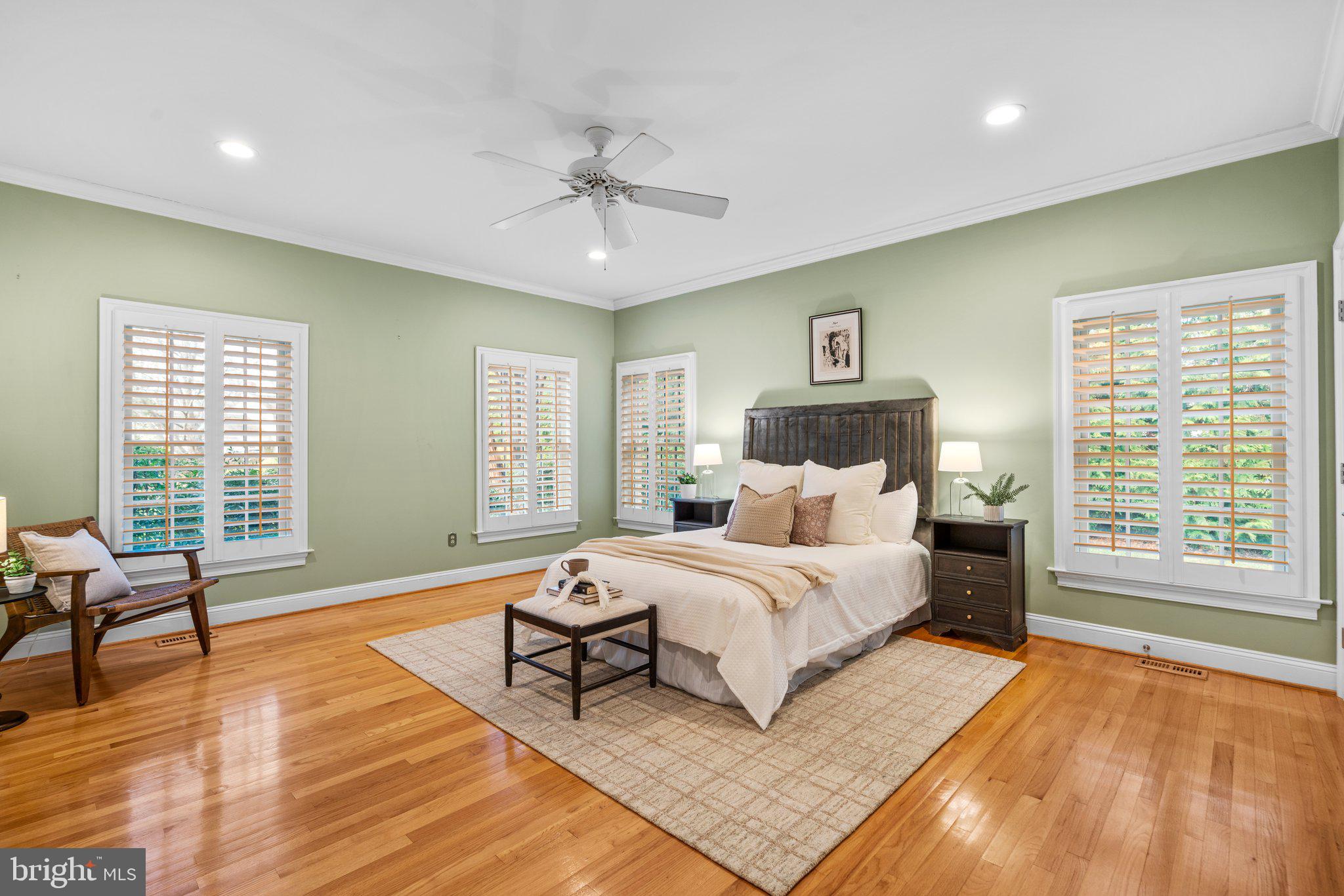 POINT FIELD LANDING - Residential