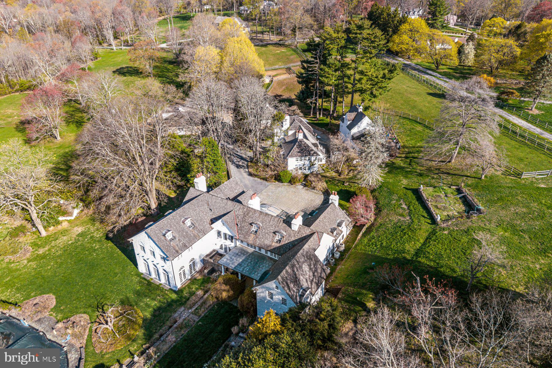 RADNOR HUNT - Residential