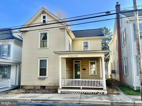 Photo of 203 N Cedar Street, LITITZ, PA 17543 (MLS # PALA2069820)