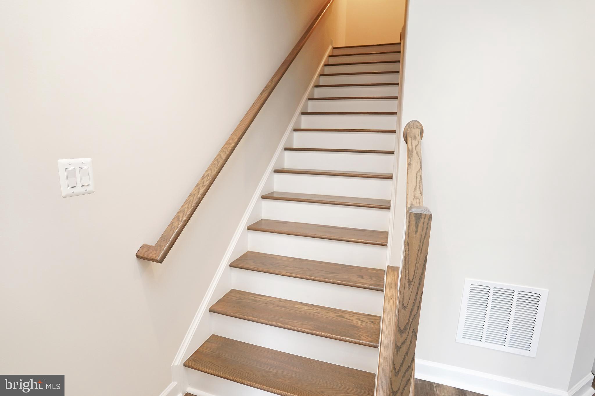 WOODLAND PARK STATION - Residential Lease