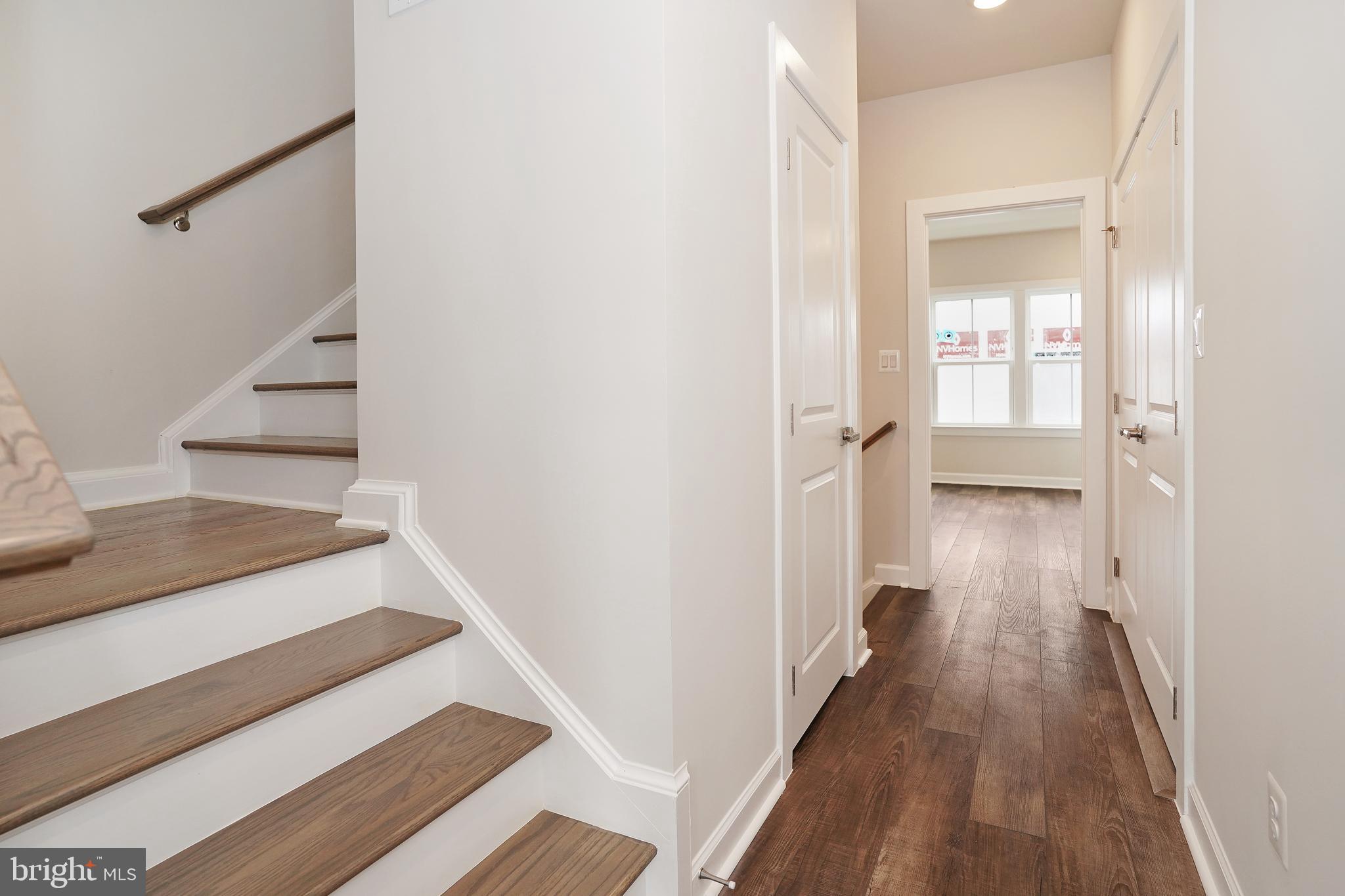 WOODLAND PARK STATION - Residential Lease