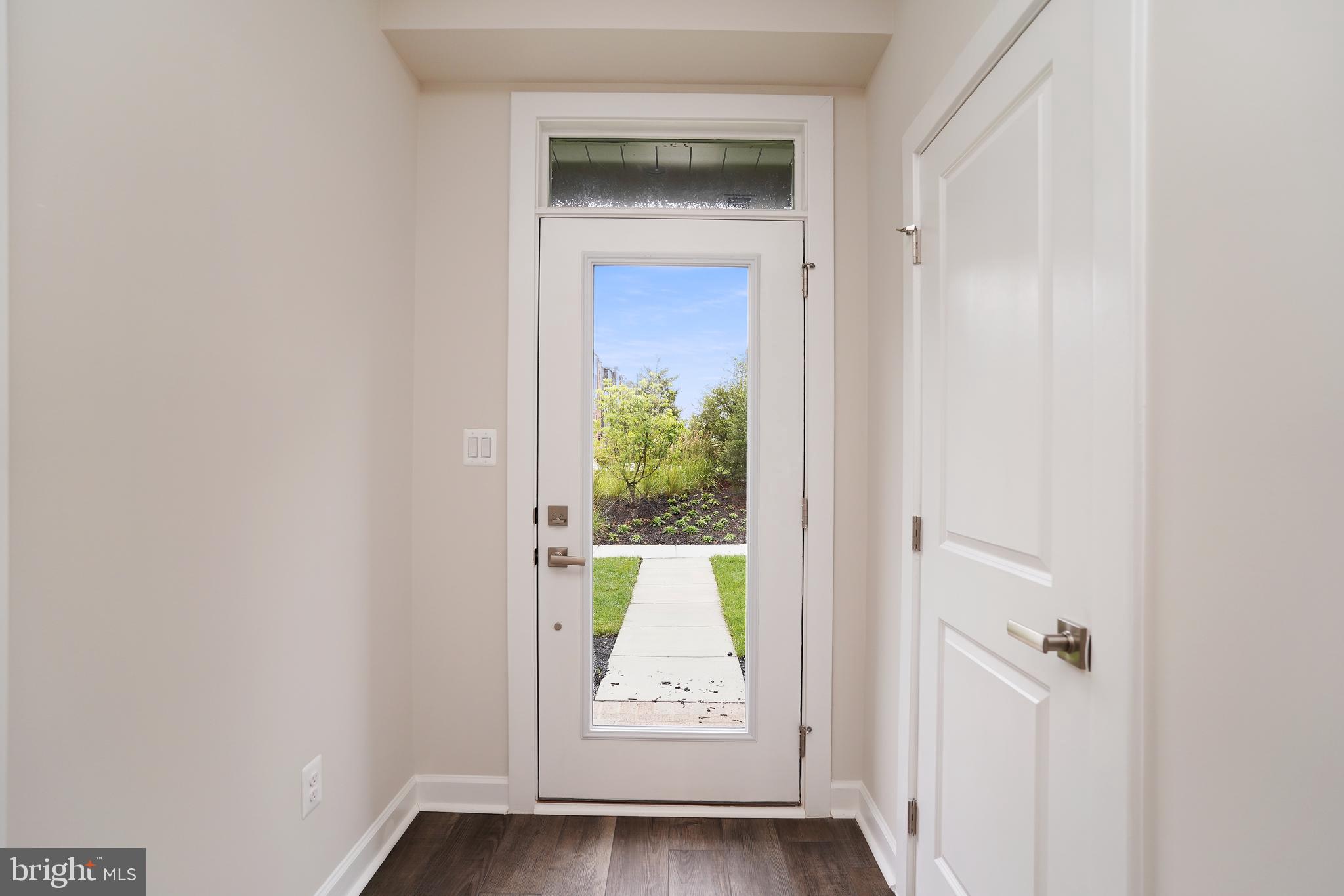 WOODLAND PARK STATION - Residential Lease