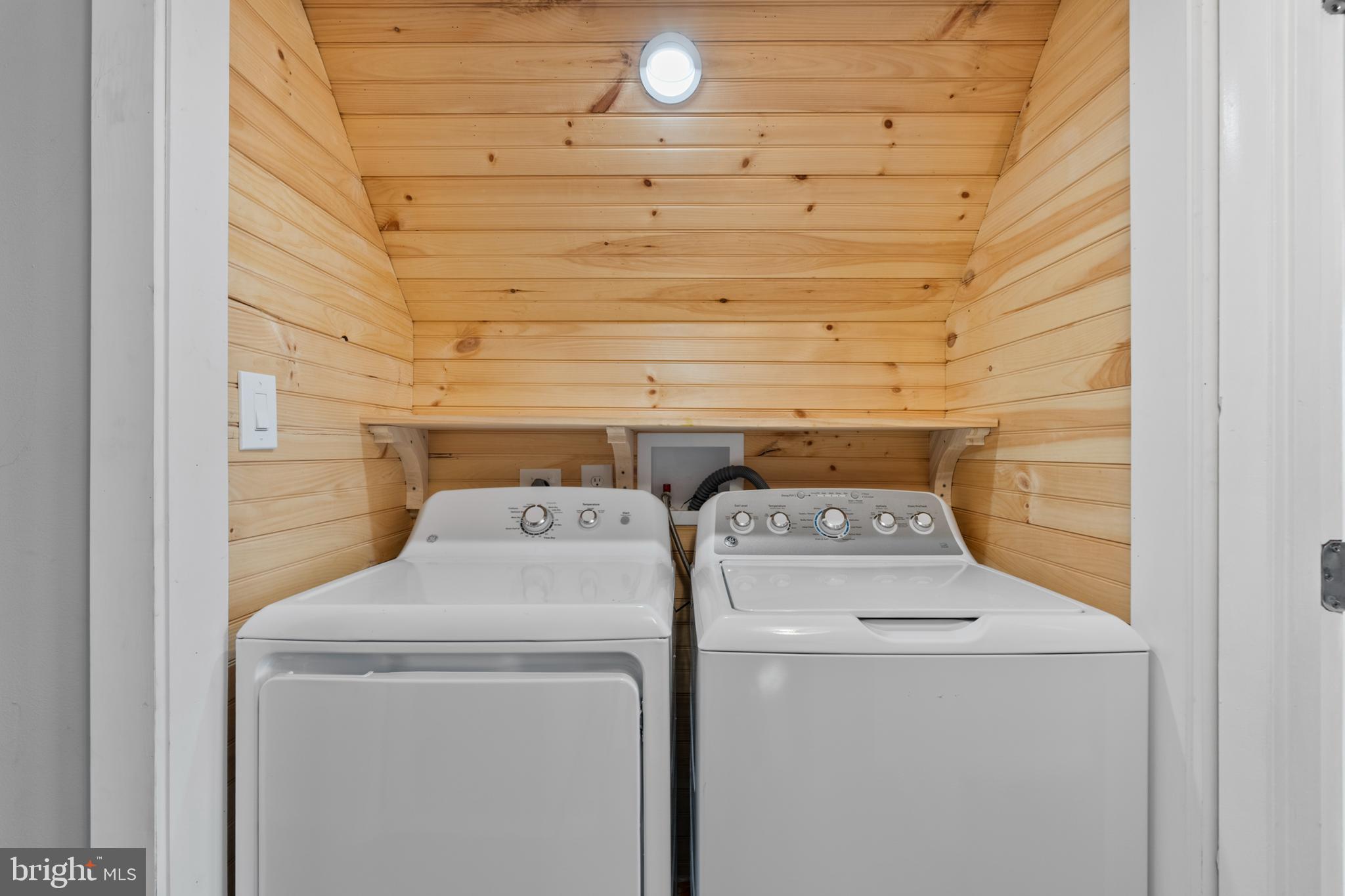 ROLLING ACRES - Residential