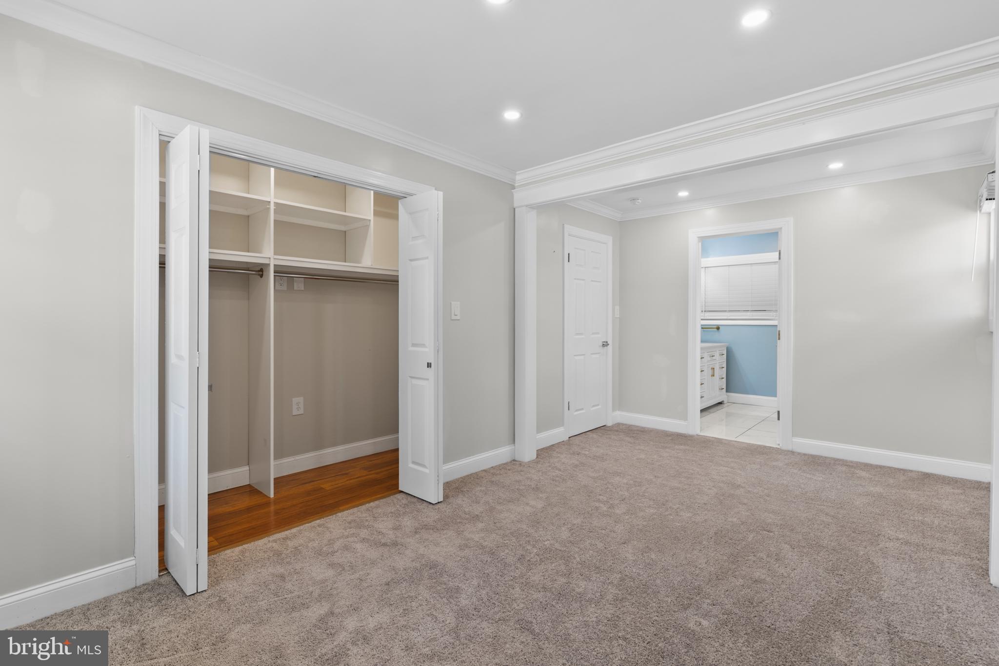 10011 DAKIN COURT