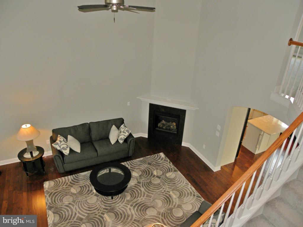 SUMMIT POINTE AT ELM TREE - Residential