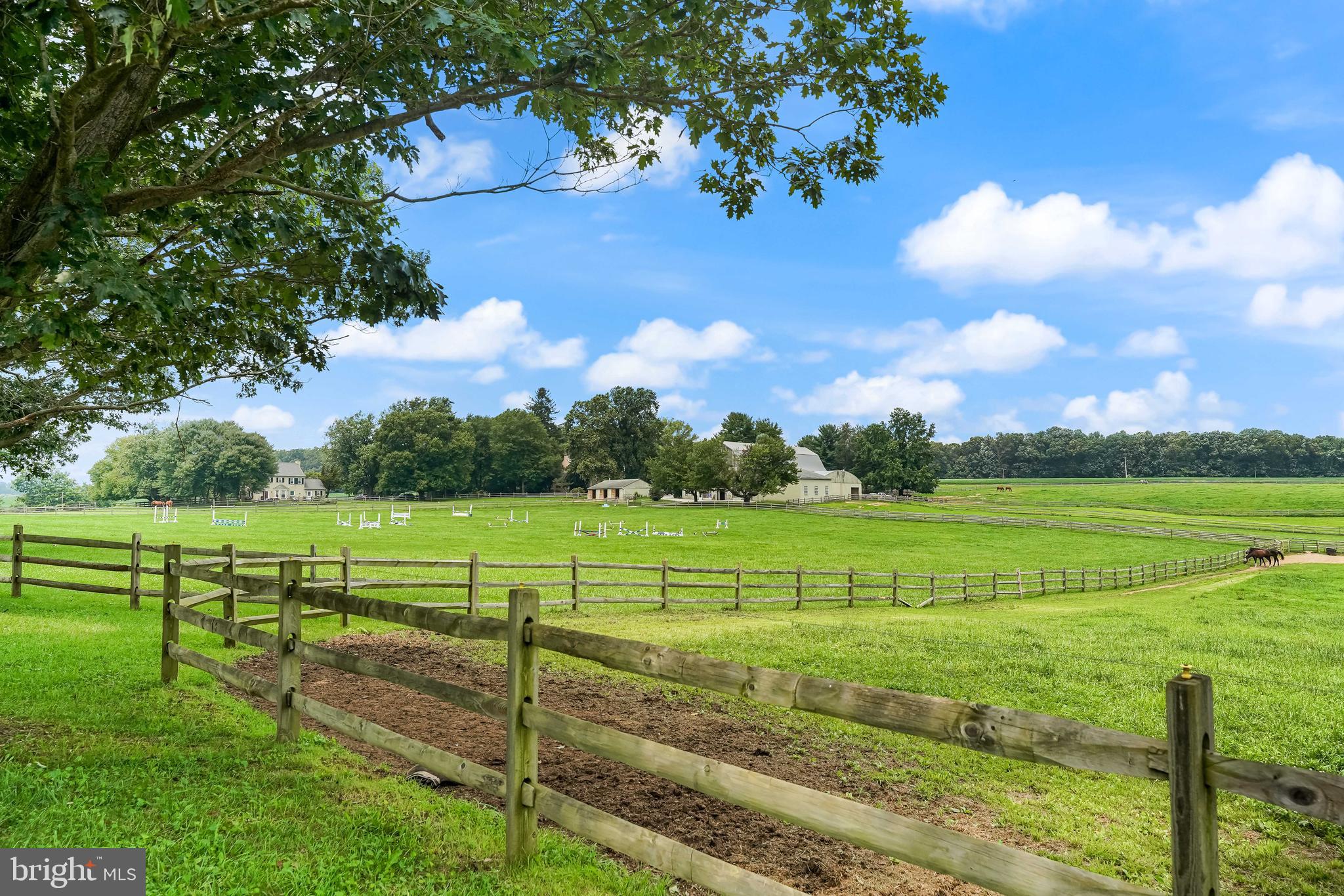 CHESHIRE HUNT - Residential