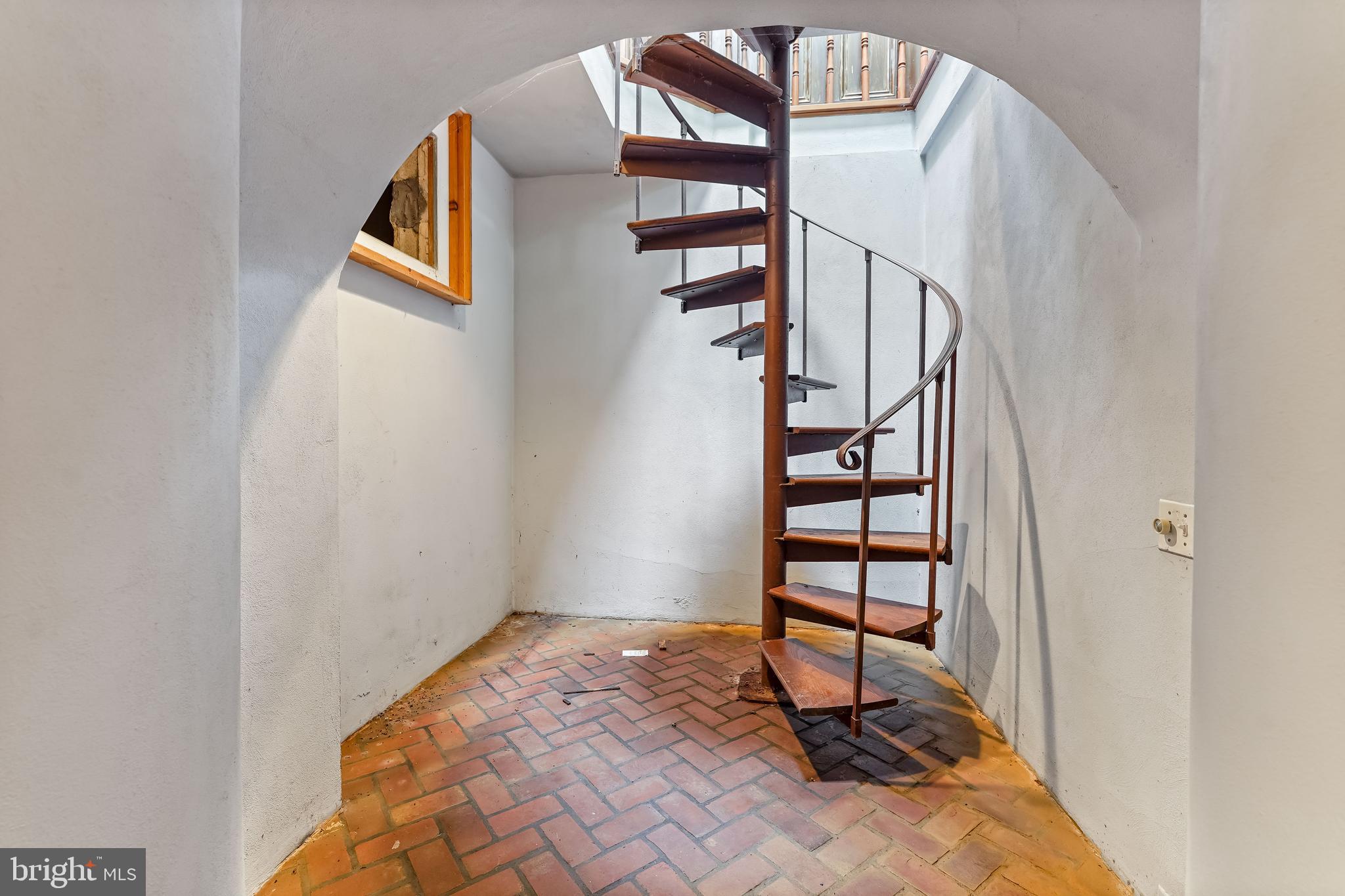 CHESHIRE HUNT - Residential