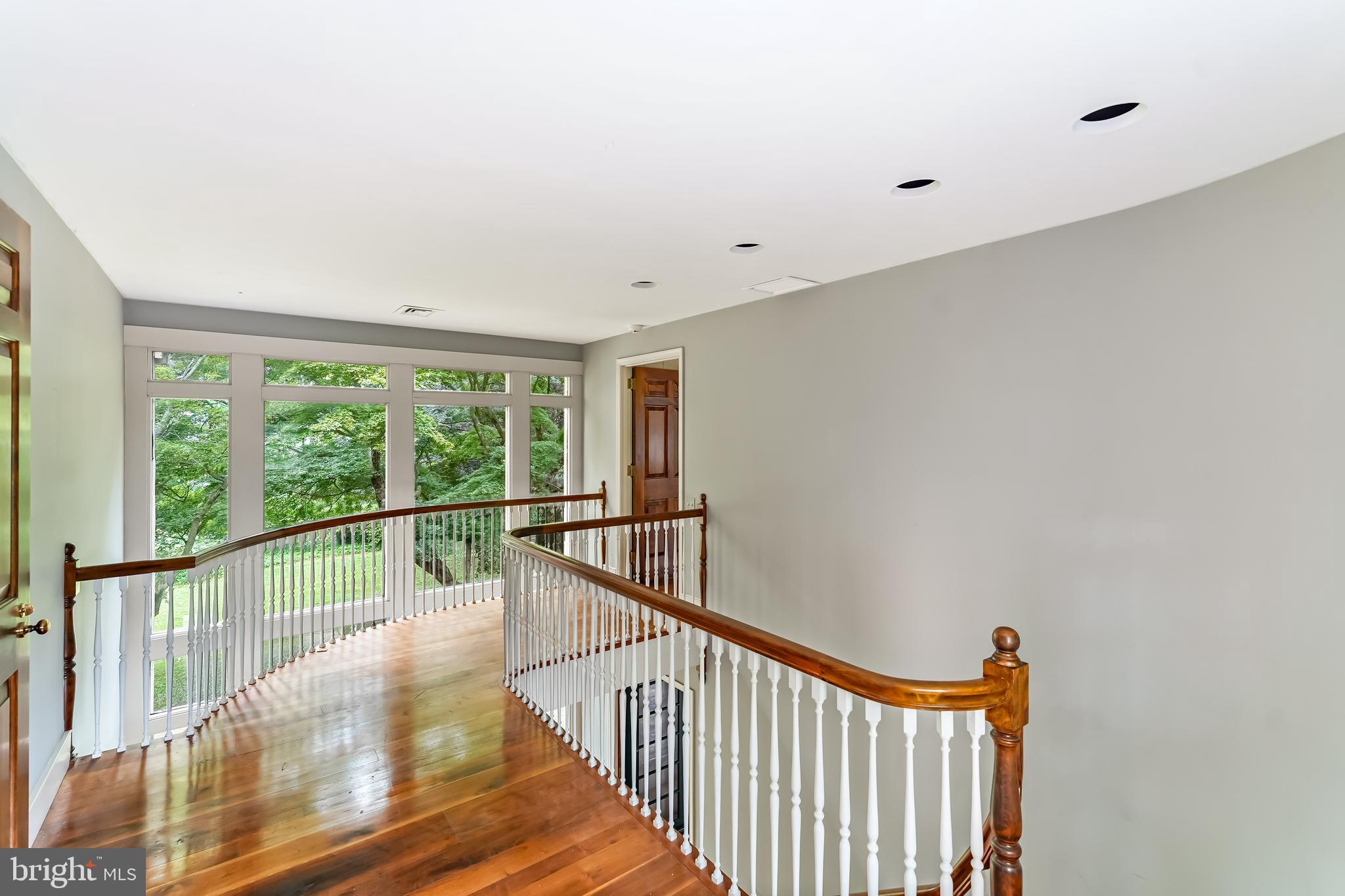 CHESHIRE HUNT - Residential