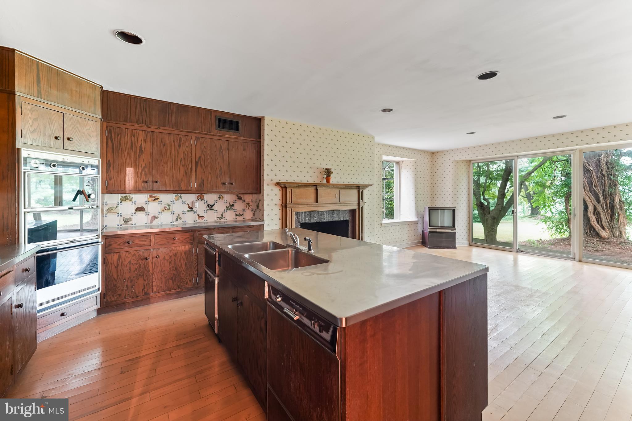 CHESHIRE HUNT - Residential