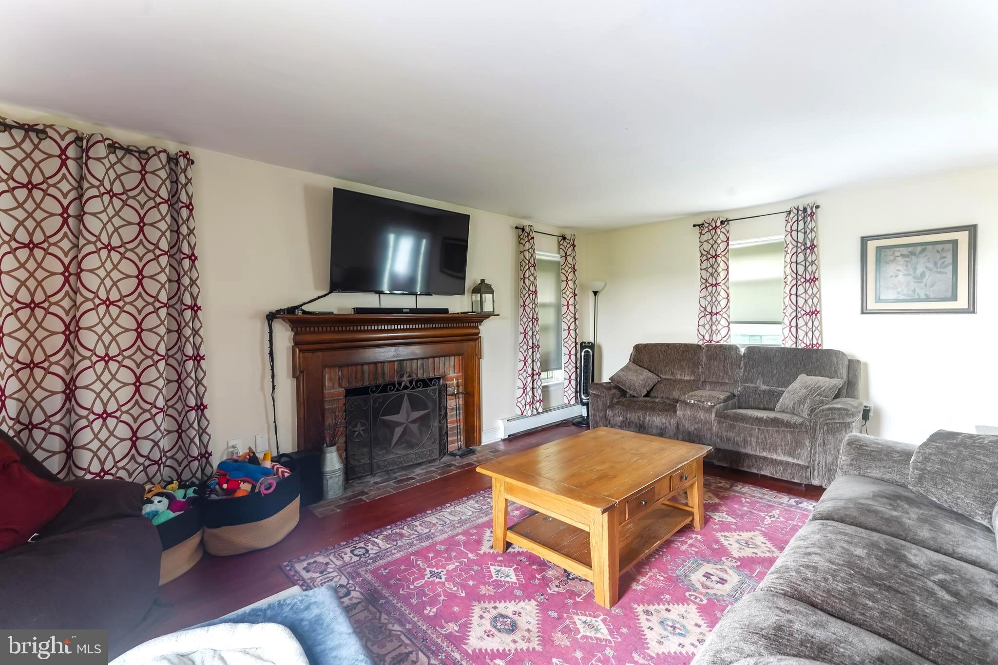 CHESHIRE HUNT - Residential