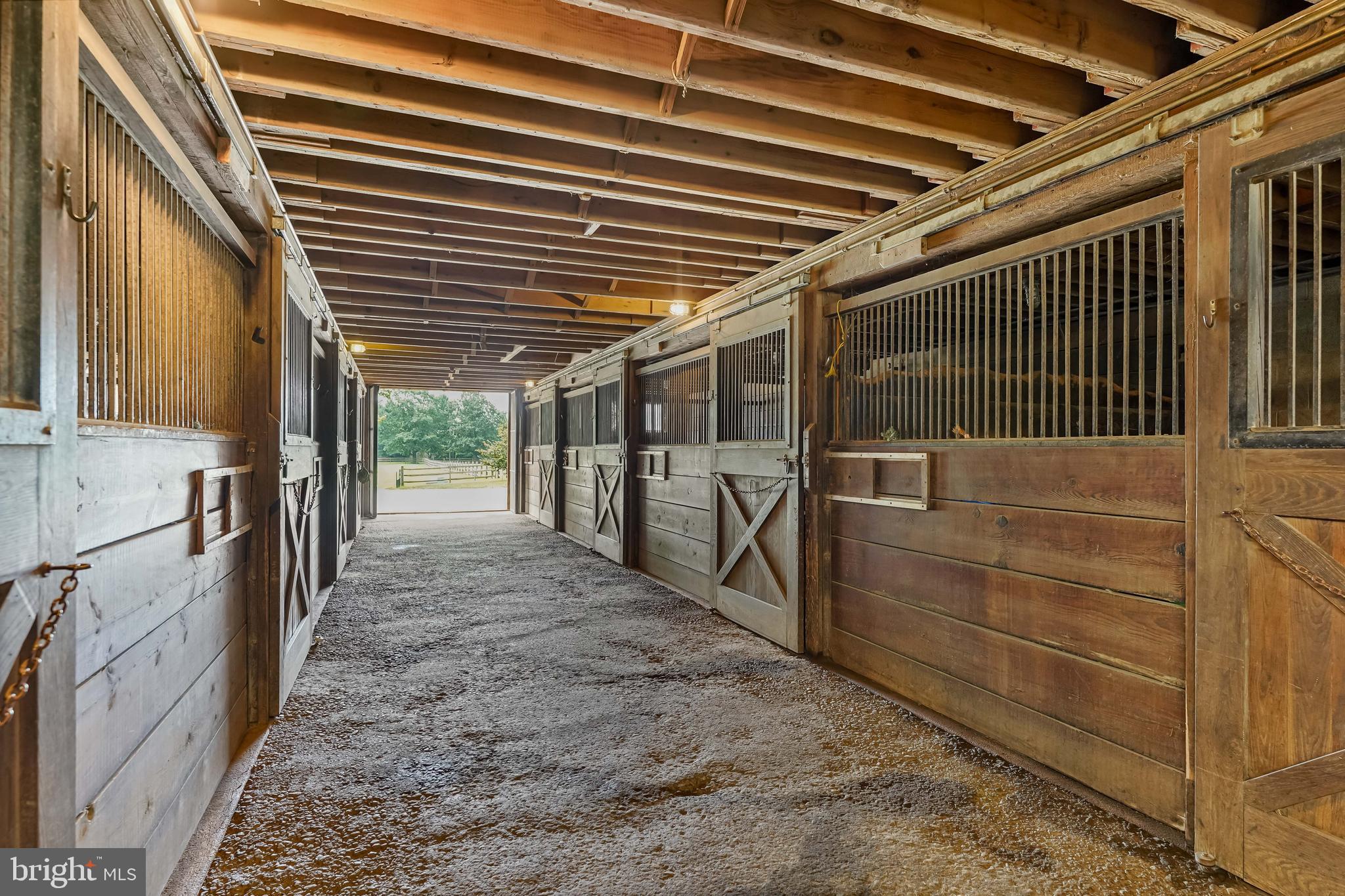 CHESHIRE HUNT - Residential