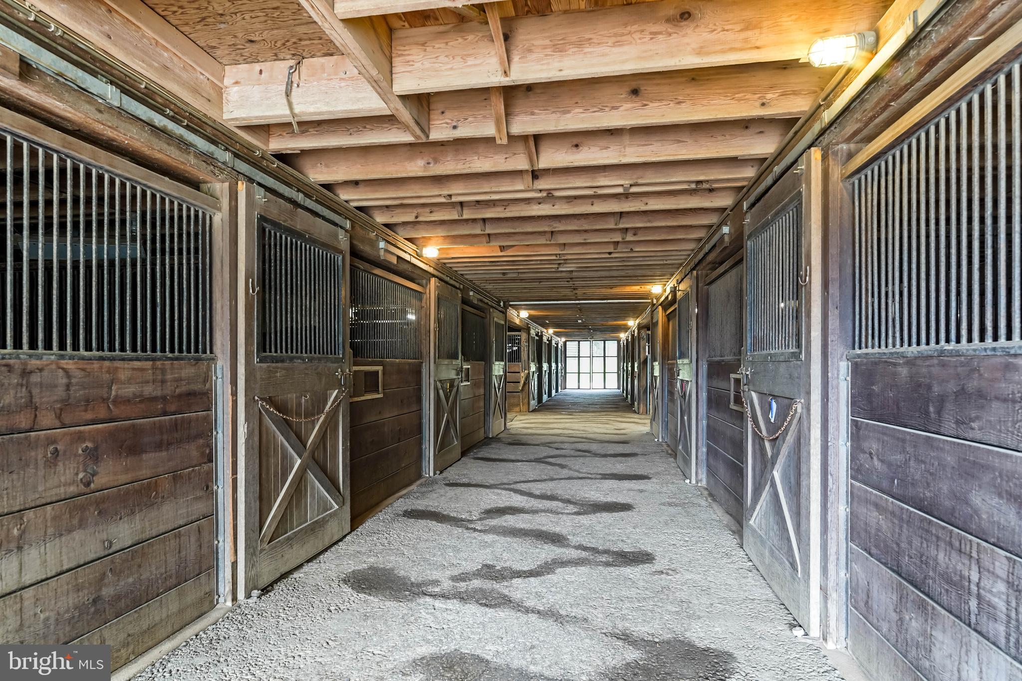CHESHIRE HUNT - Residential