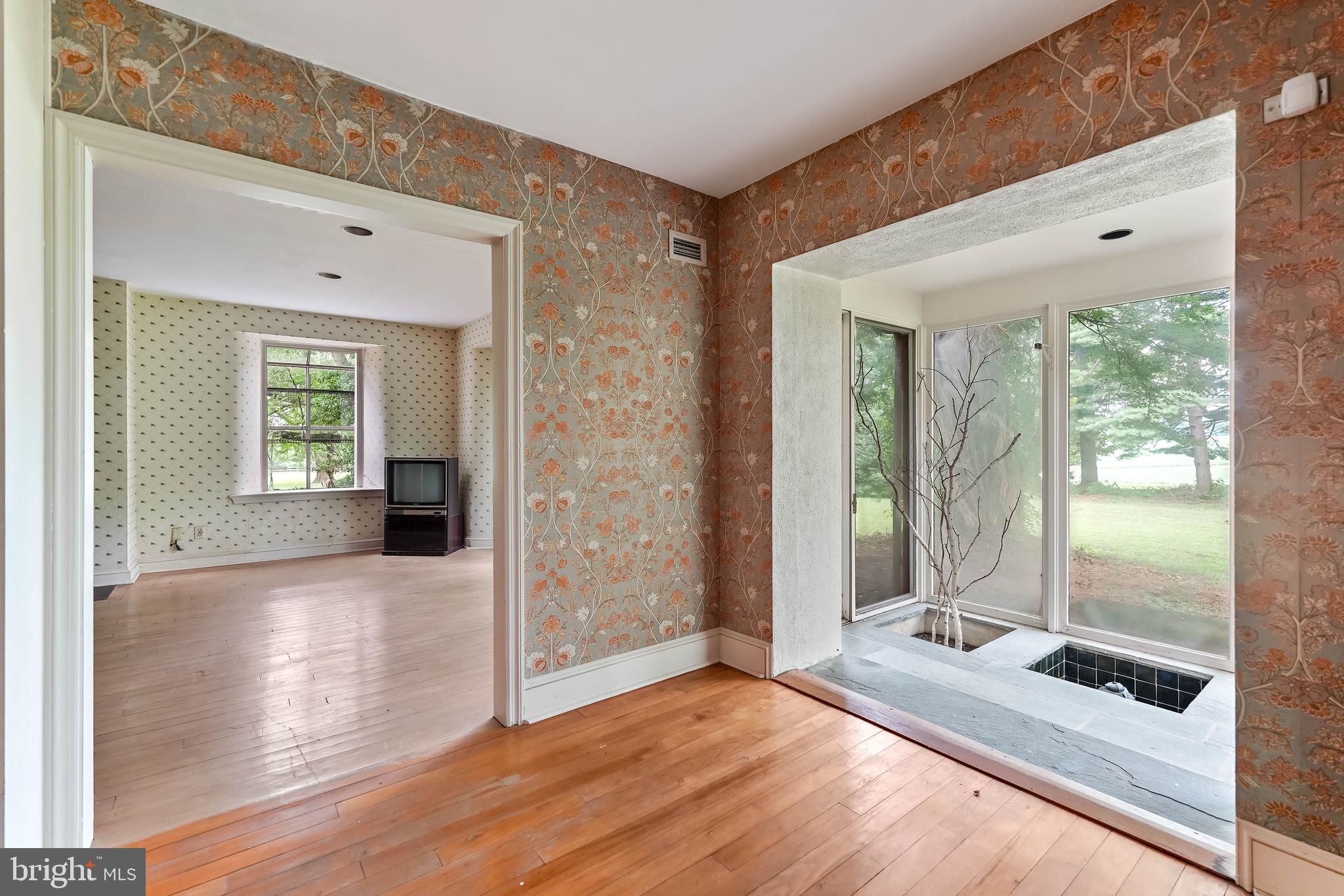 CHESHIRE HUNT - Residential