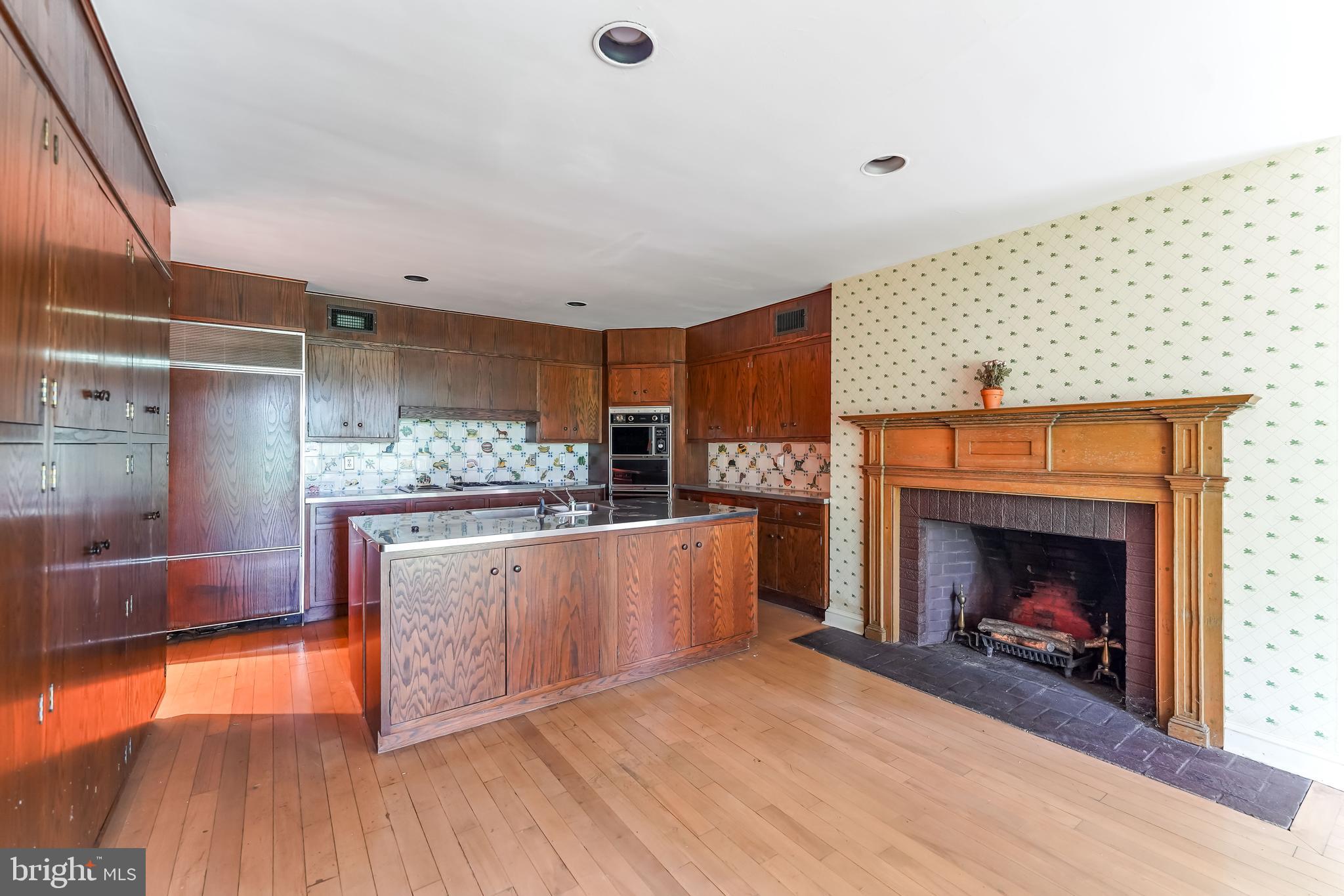 CHESHIRE HUNT - Residential